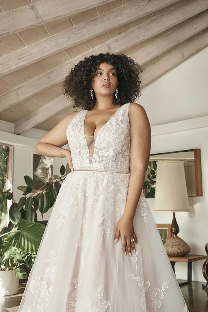 Lace wedding gown in Wichita KS