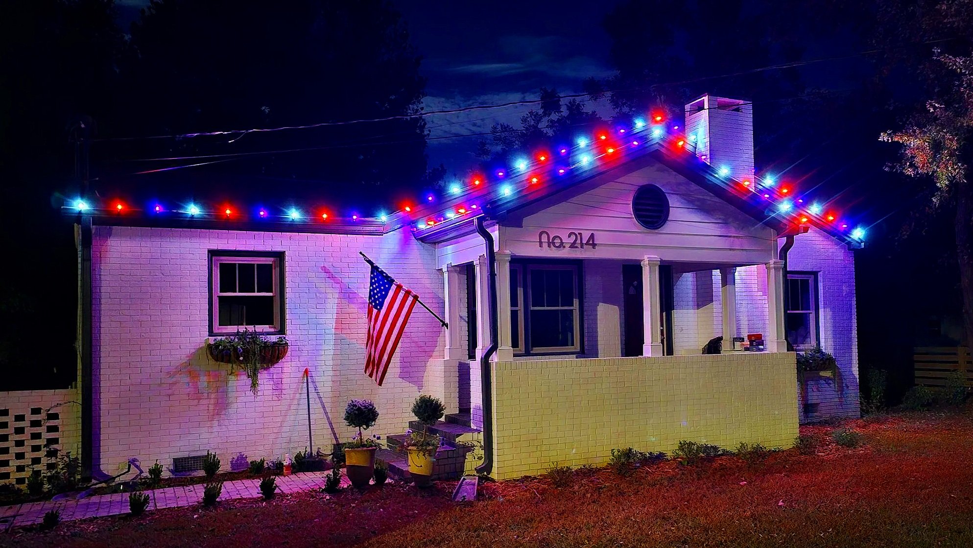 Red White and Blue 4th of July lights in Cartersville by Rich Lighting Co.jpg