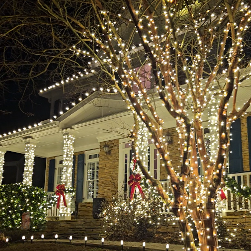 christmas lights installed by rich lighting in brookstone acworth ga.png