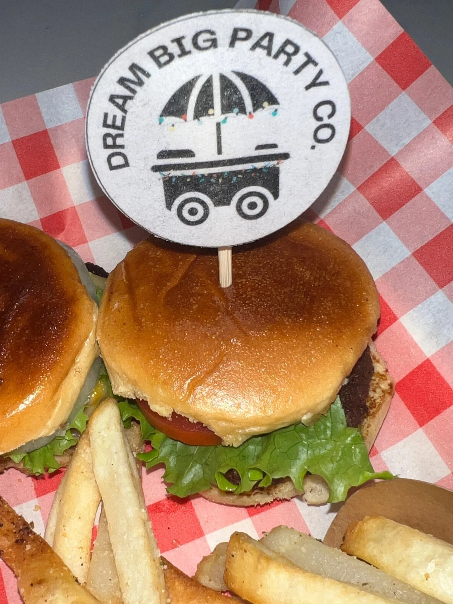 Our Gourmet Sliders &amp; Fries are always a guest favorite. Top tier ingredients and of course our signature Dream Big customizations to match any theme or event 🍔🍟