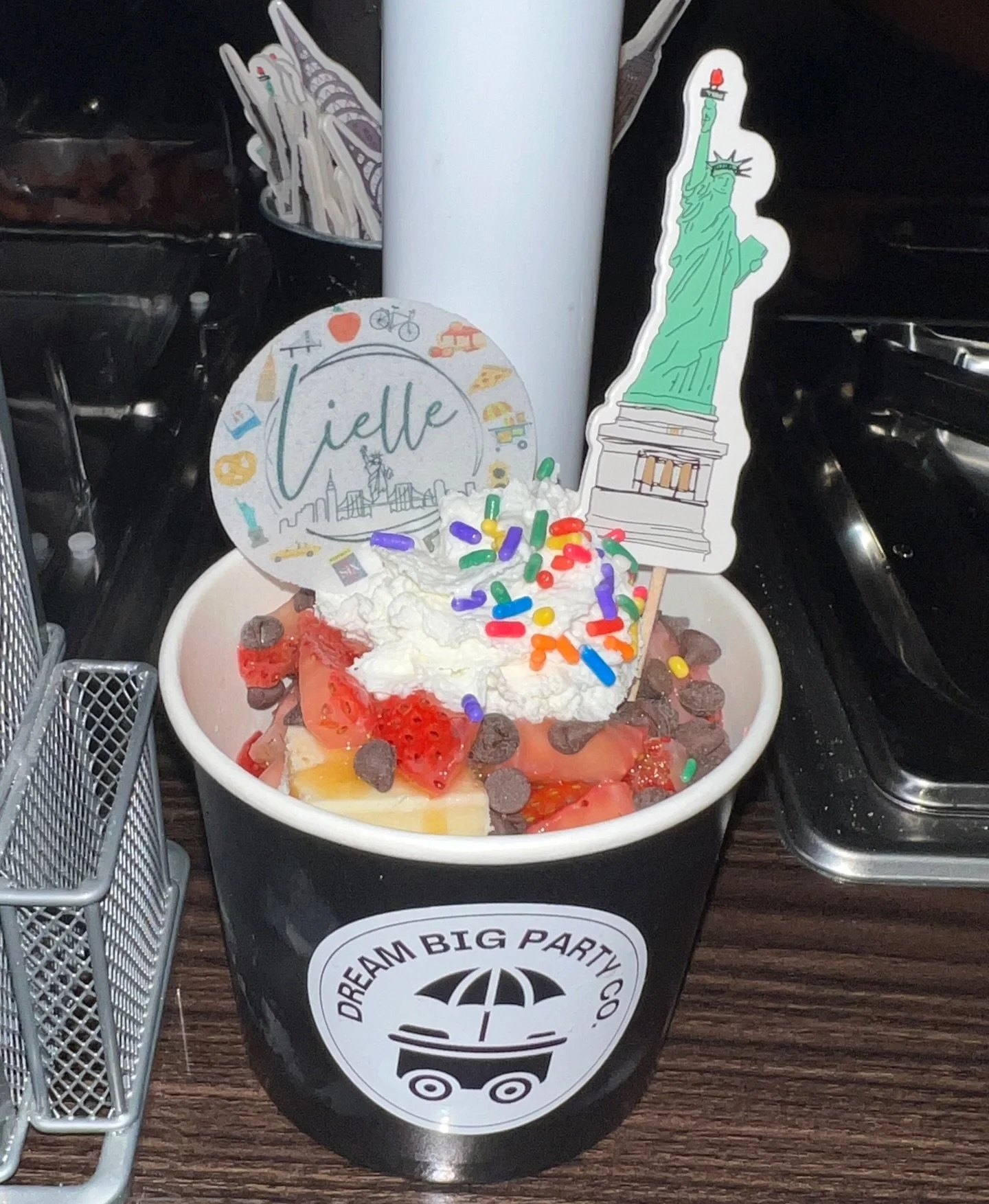 Cheesecake Bites for Lielle's New York Themed Bat Mitzvah were a delicious on theme treat🗽