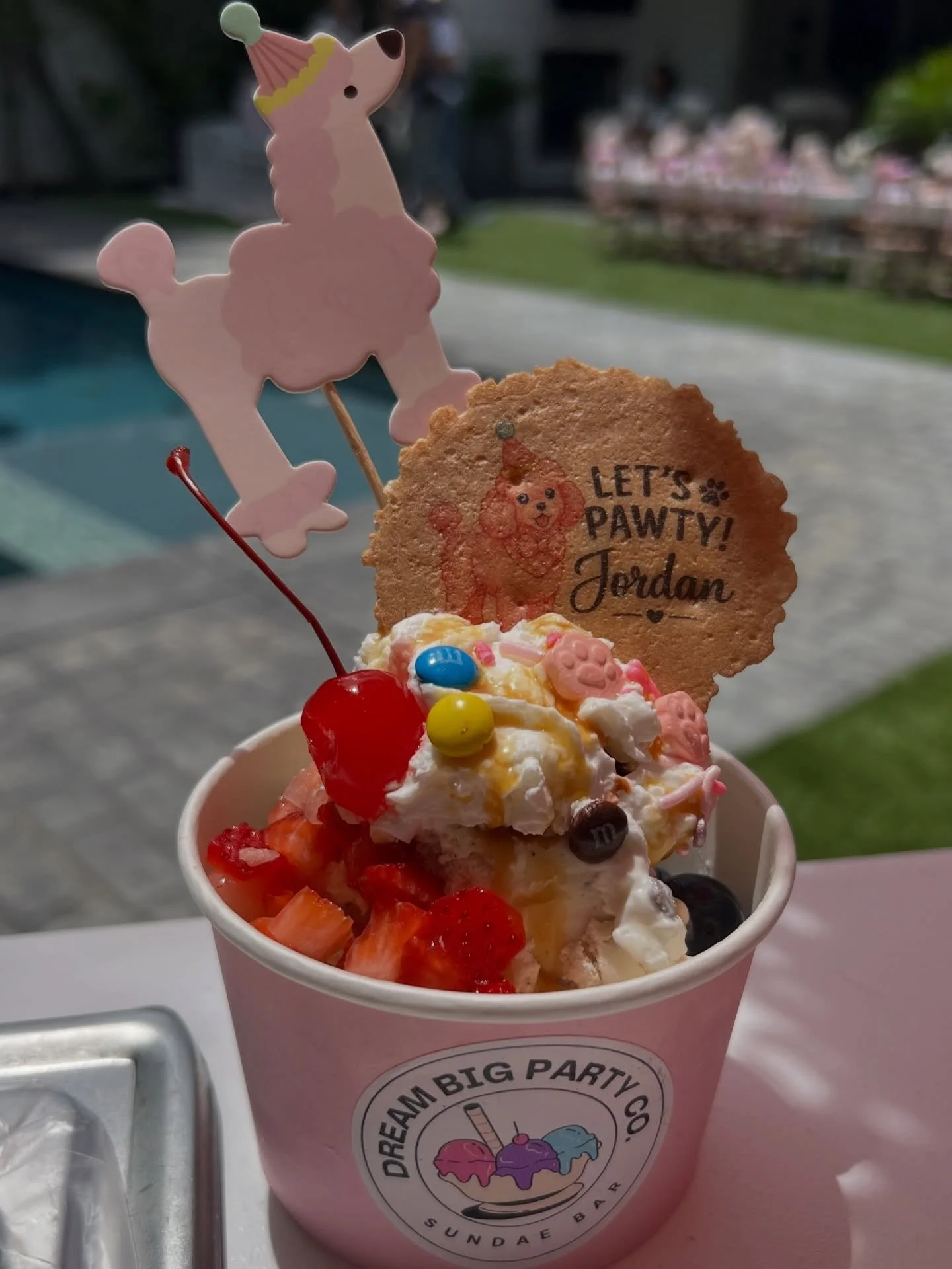 Let's Pawty Ice Cream Sundaes 🍨🐶 
&bull;
Planner: @ashandcocoparties 
#pawty #icecream #kidsparty #laeventplanner #dreambig