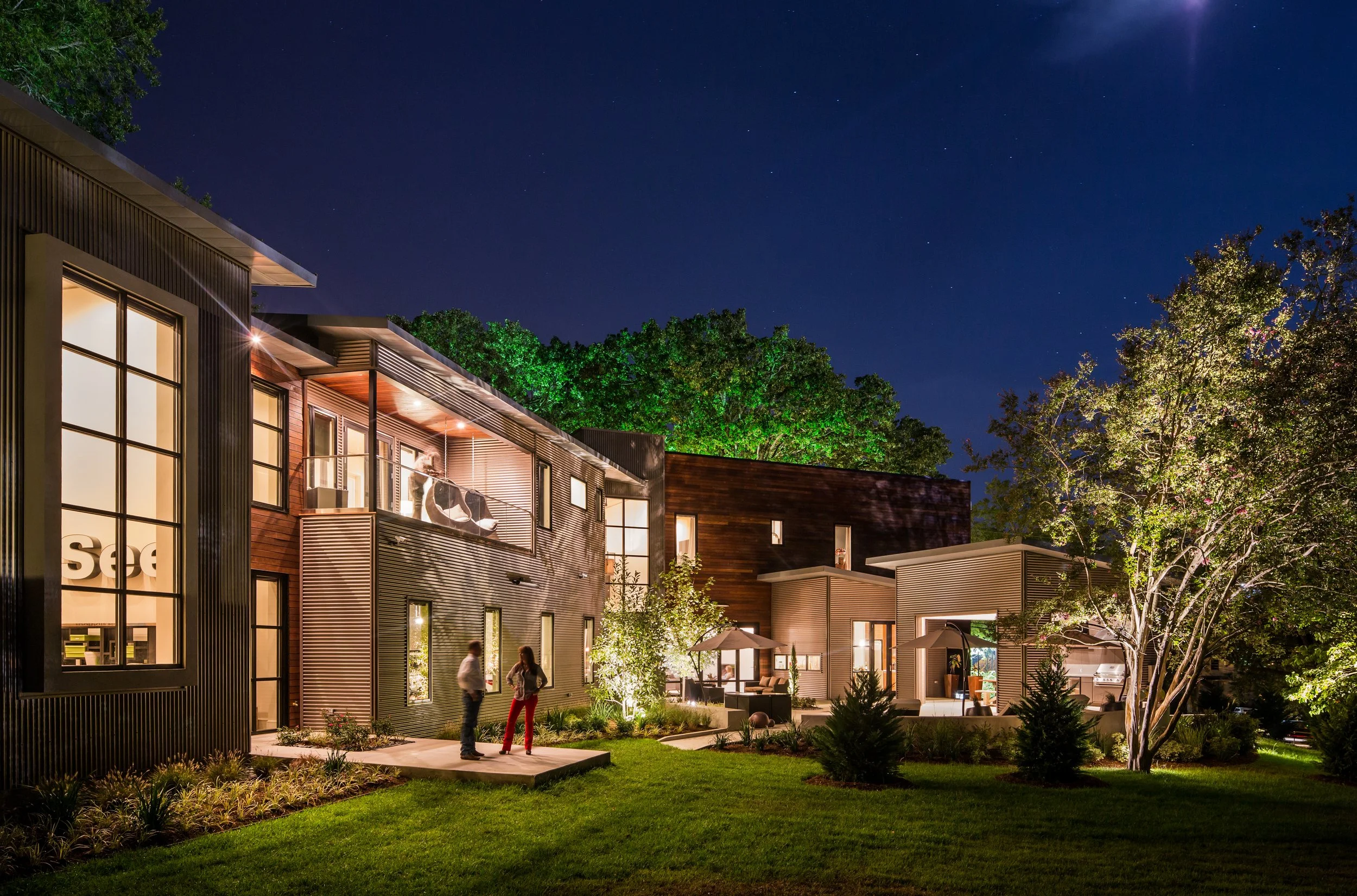 800 West Alabama - Exterior 3.JPG