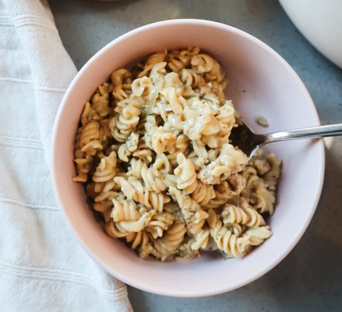 One Pot Caramelized Shallot and Thyme Pasta