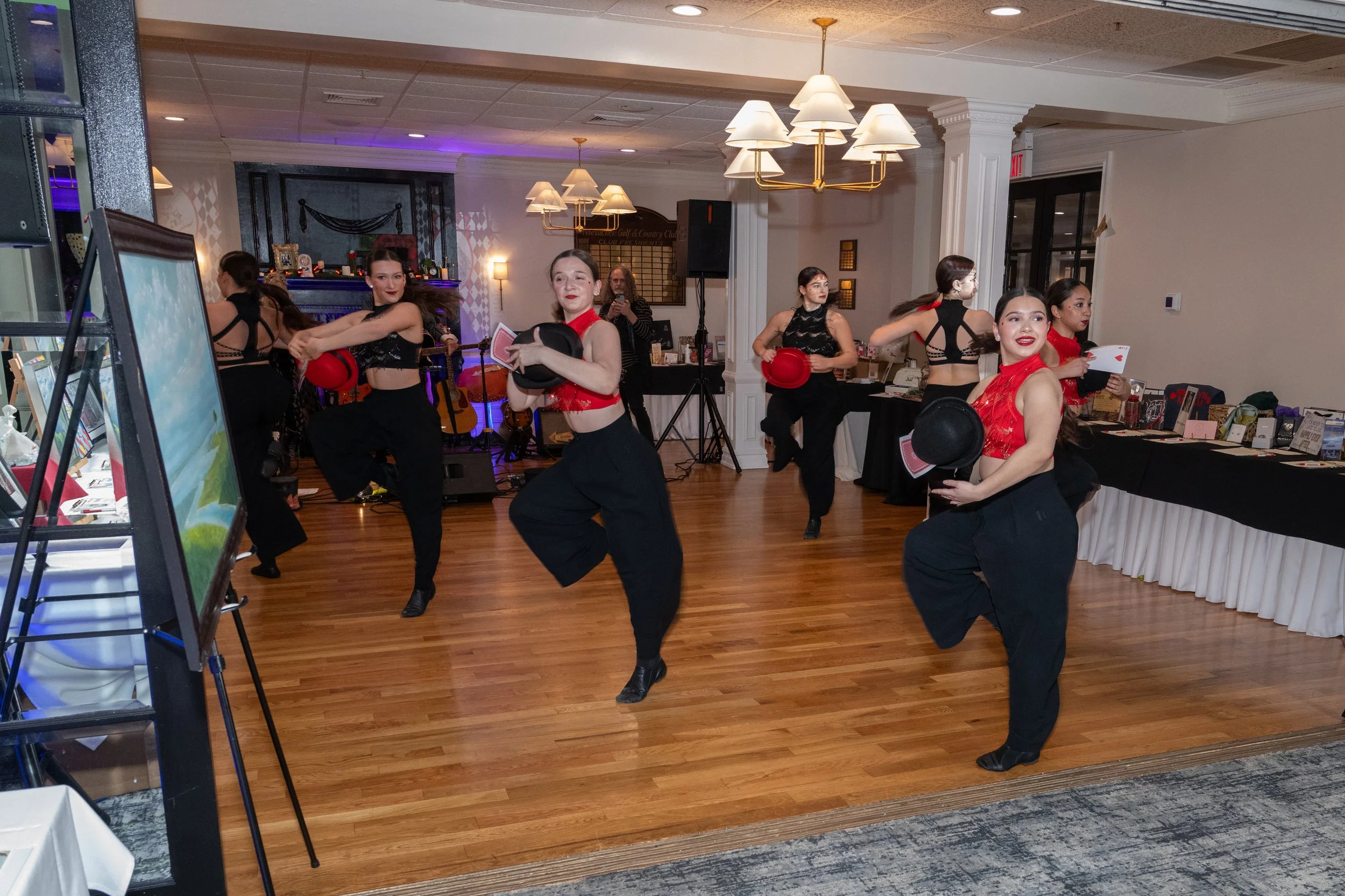 FOMA Gala Through the Looking Glass 3-7-26-96.jpg