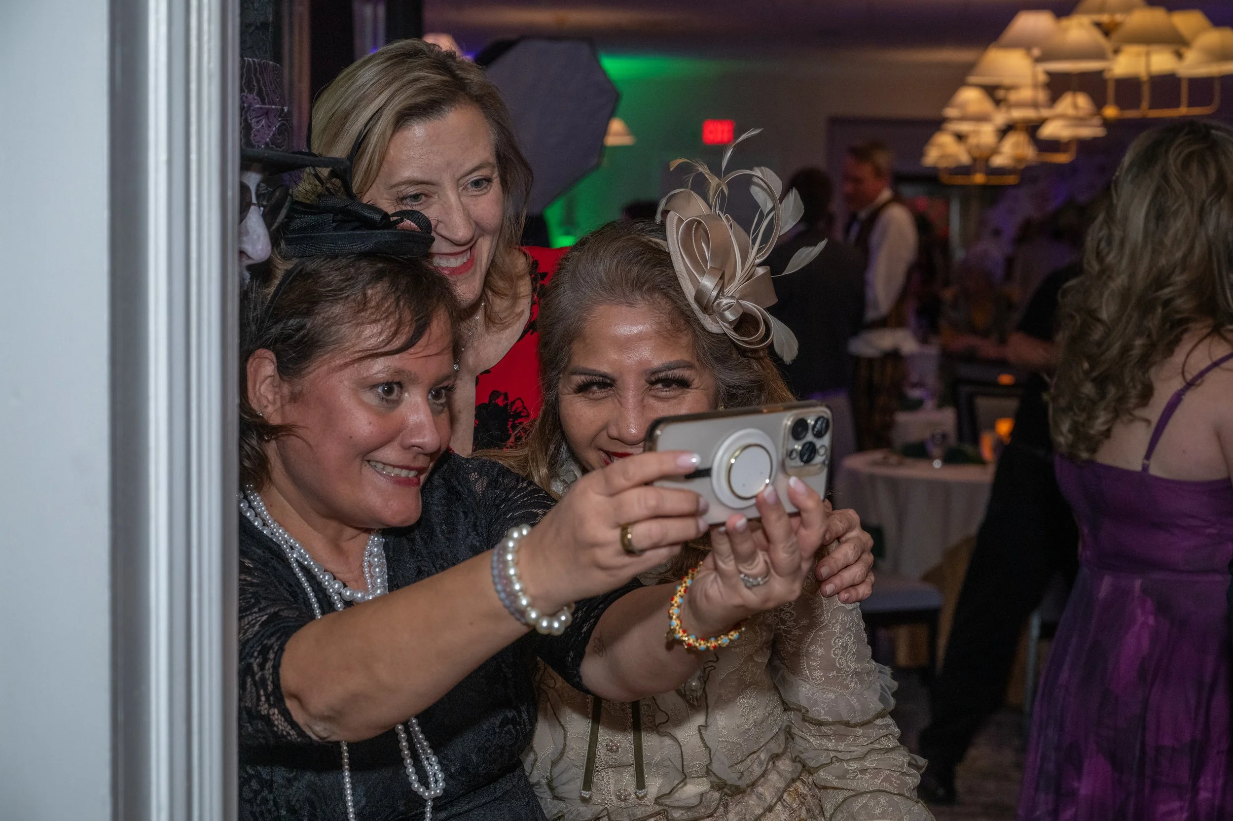 FOMA Gala Through the Looking Glass 3-7-26-140.jpg