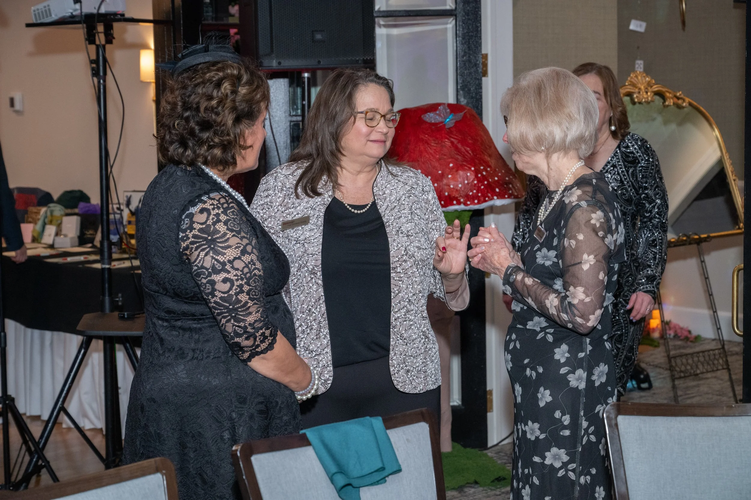 FOMA Gala Through the Looking Glass 3-7-26-86.jpg