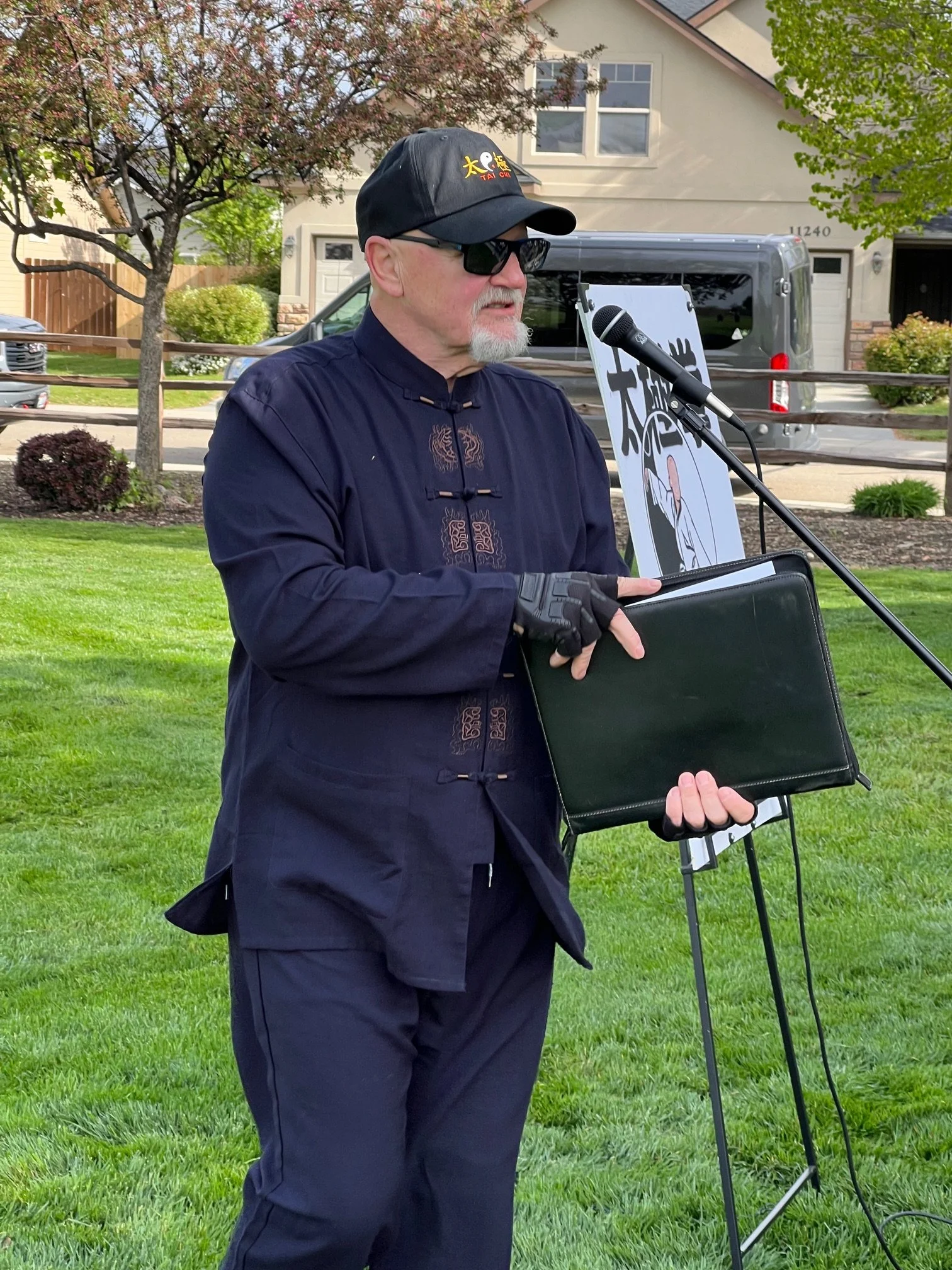 Sifu Greg Casey MC'd today's event. 