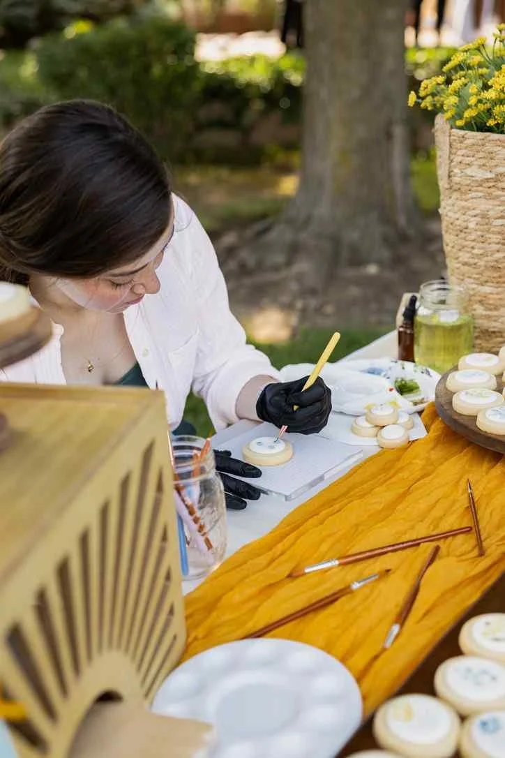 Close Up Live Cookie Painting.jpg