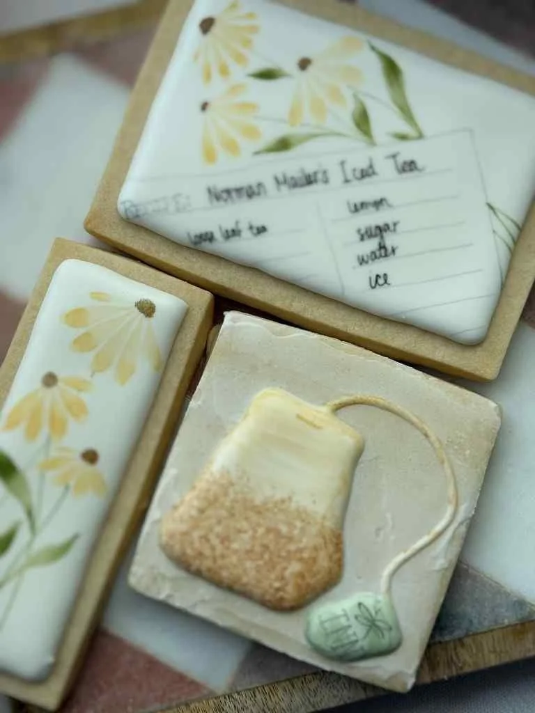 Close Up Tea Bag Cookie Design.jpg