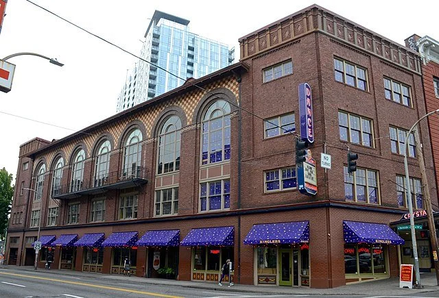 640px-Crystal_Ballroom_-_Portland,_Oregon_(2017).jpg
