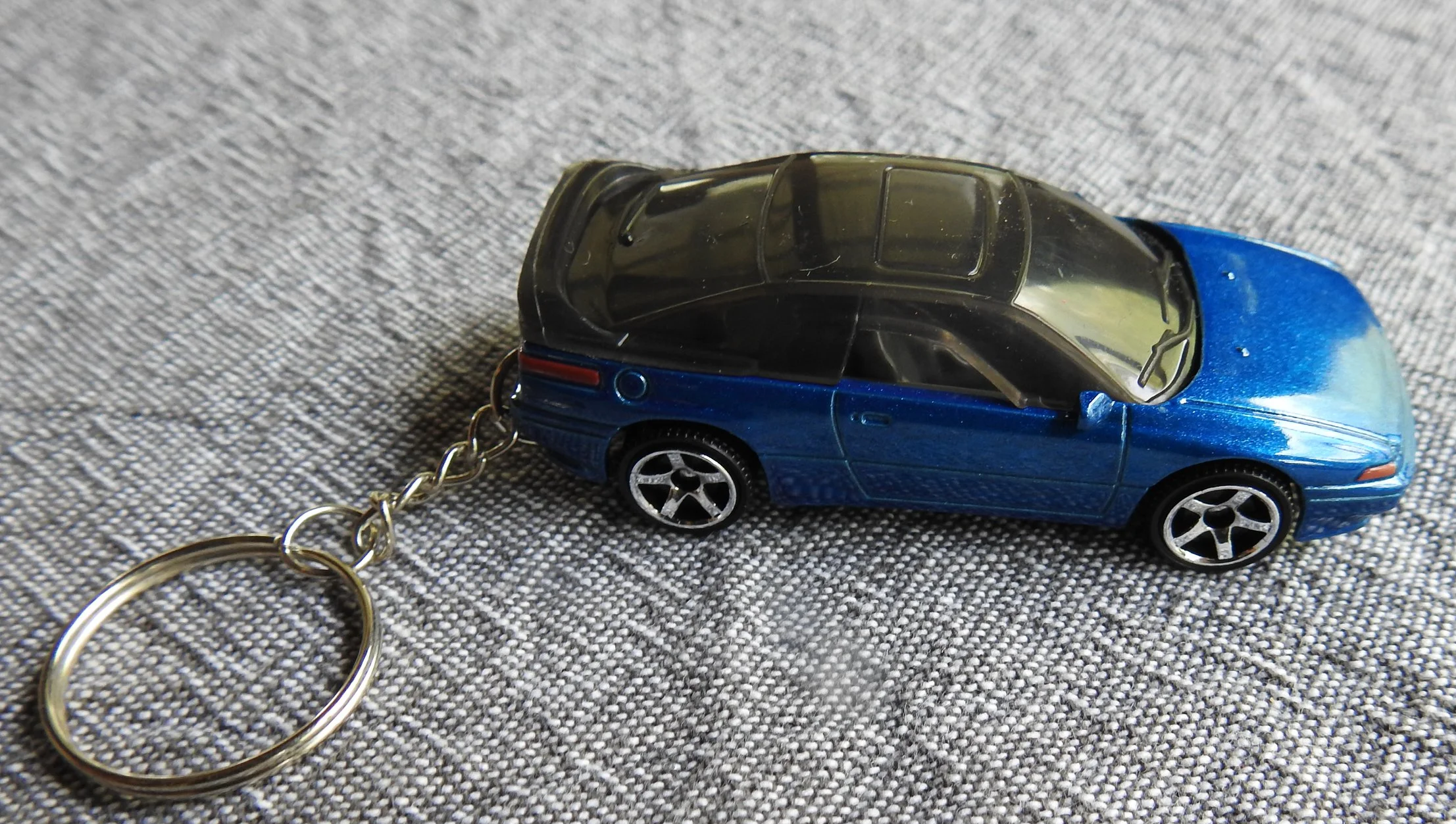 Matchbox Subaru SVX Keyring