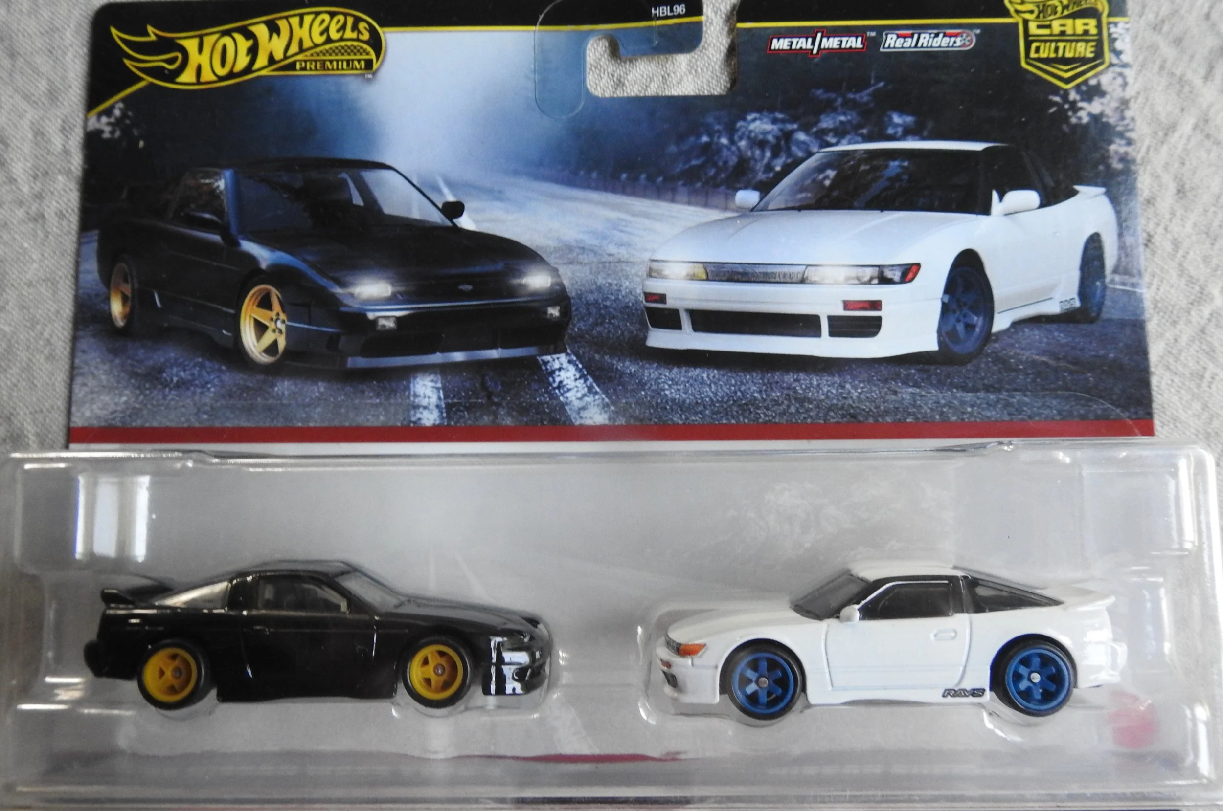 Hot Wheels Premium Nissan Set