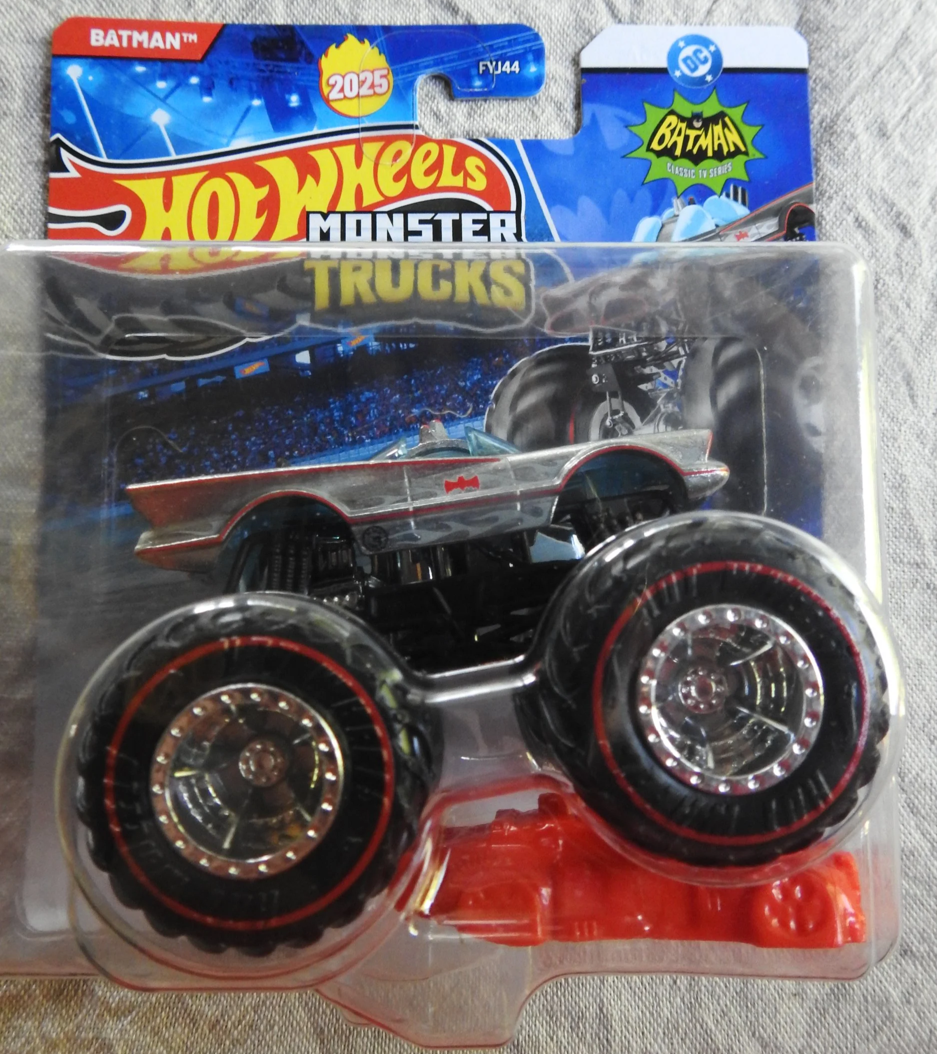 Hot Wheels Batman Monster Truck Treasure Hunt