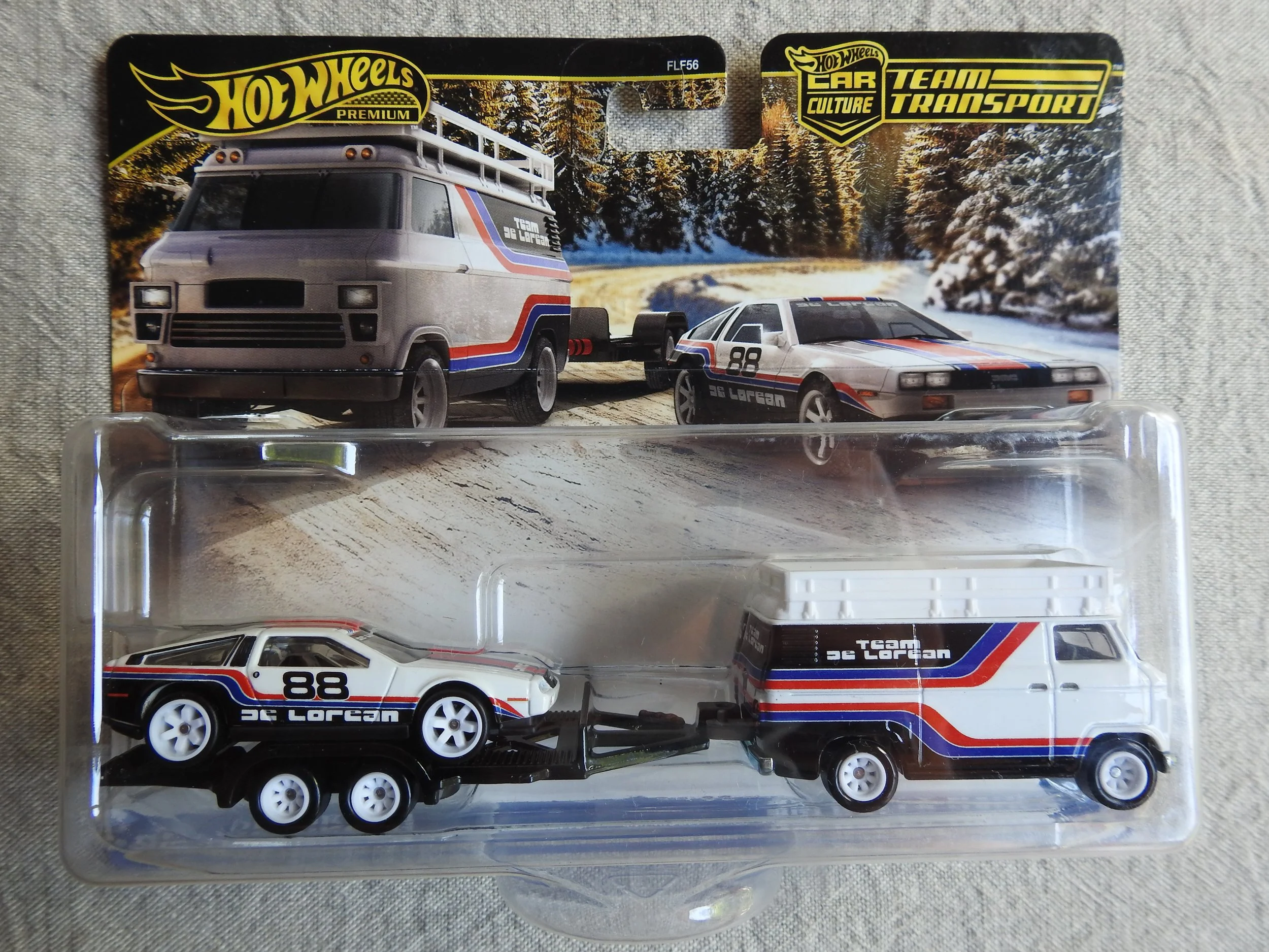 Hot Wheels Team Transport DeLorean & Rally Hauler Set