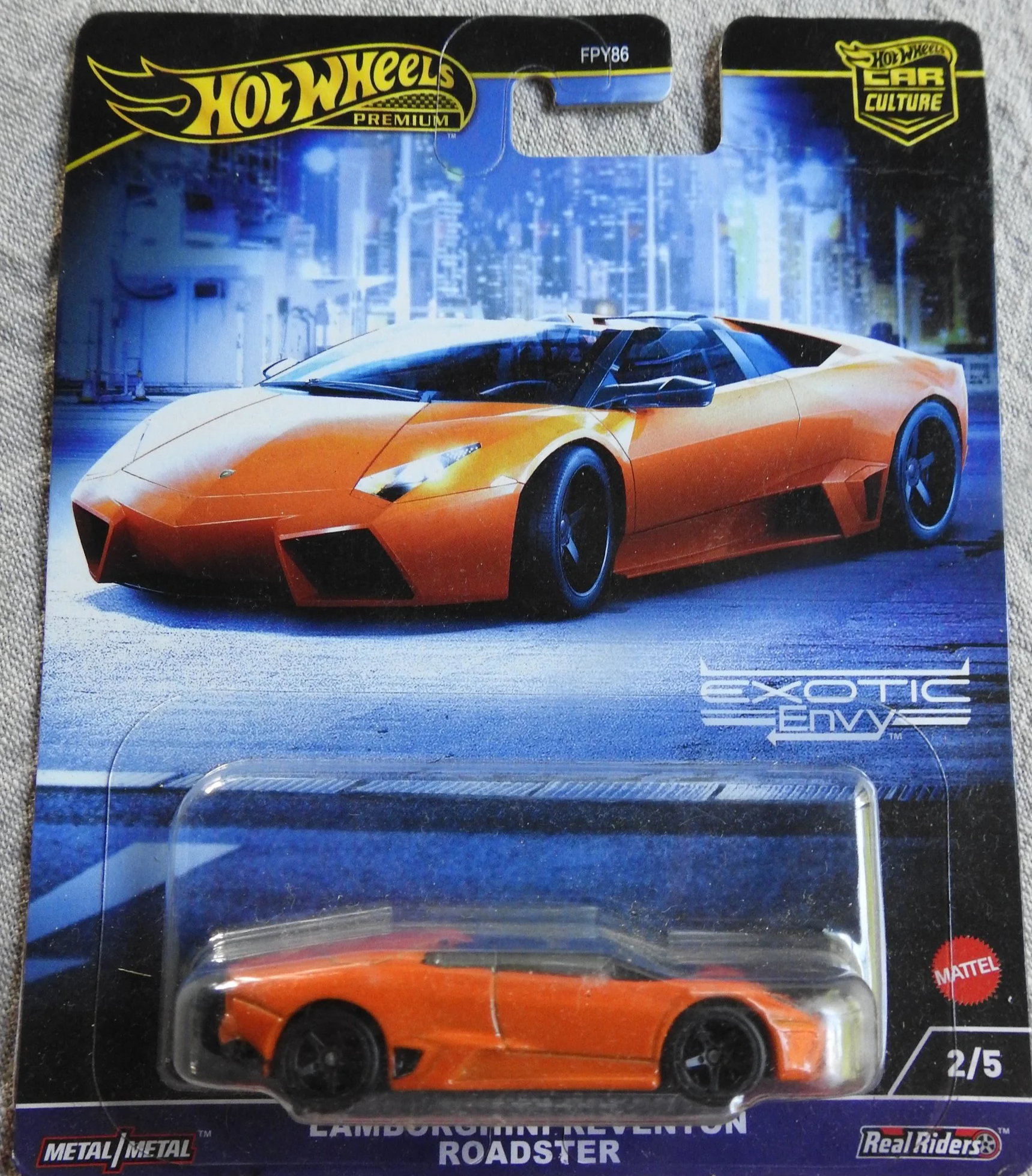 Hot Wheels Premium Lamborghini Reventón Roadster
