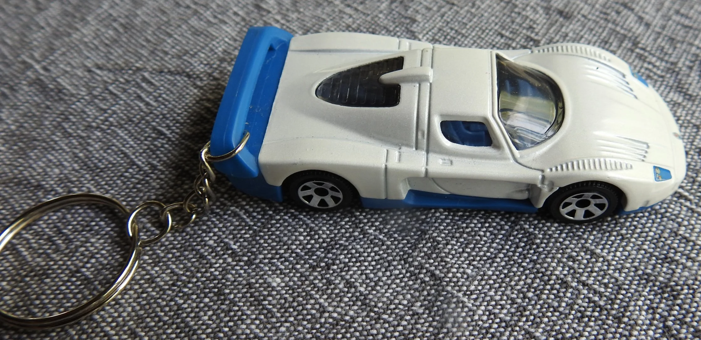 Matchbox 2004 Maserati Keyring
