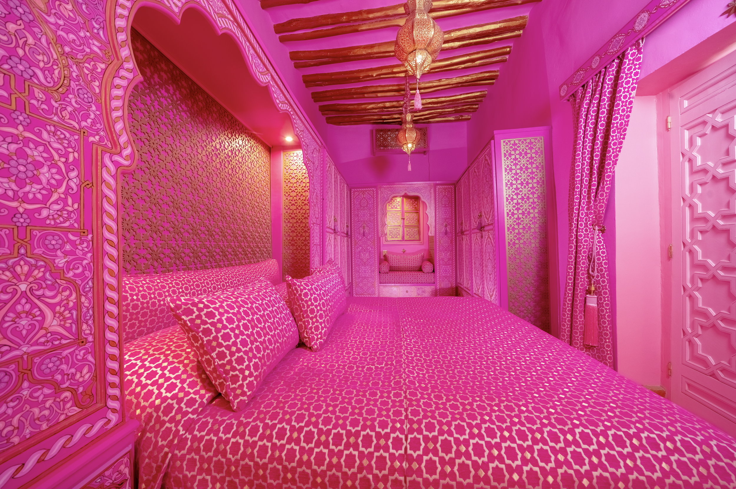 starseed_pink_bedroom.png