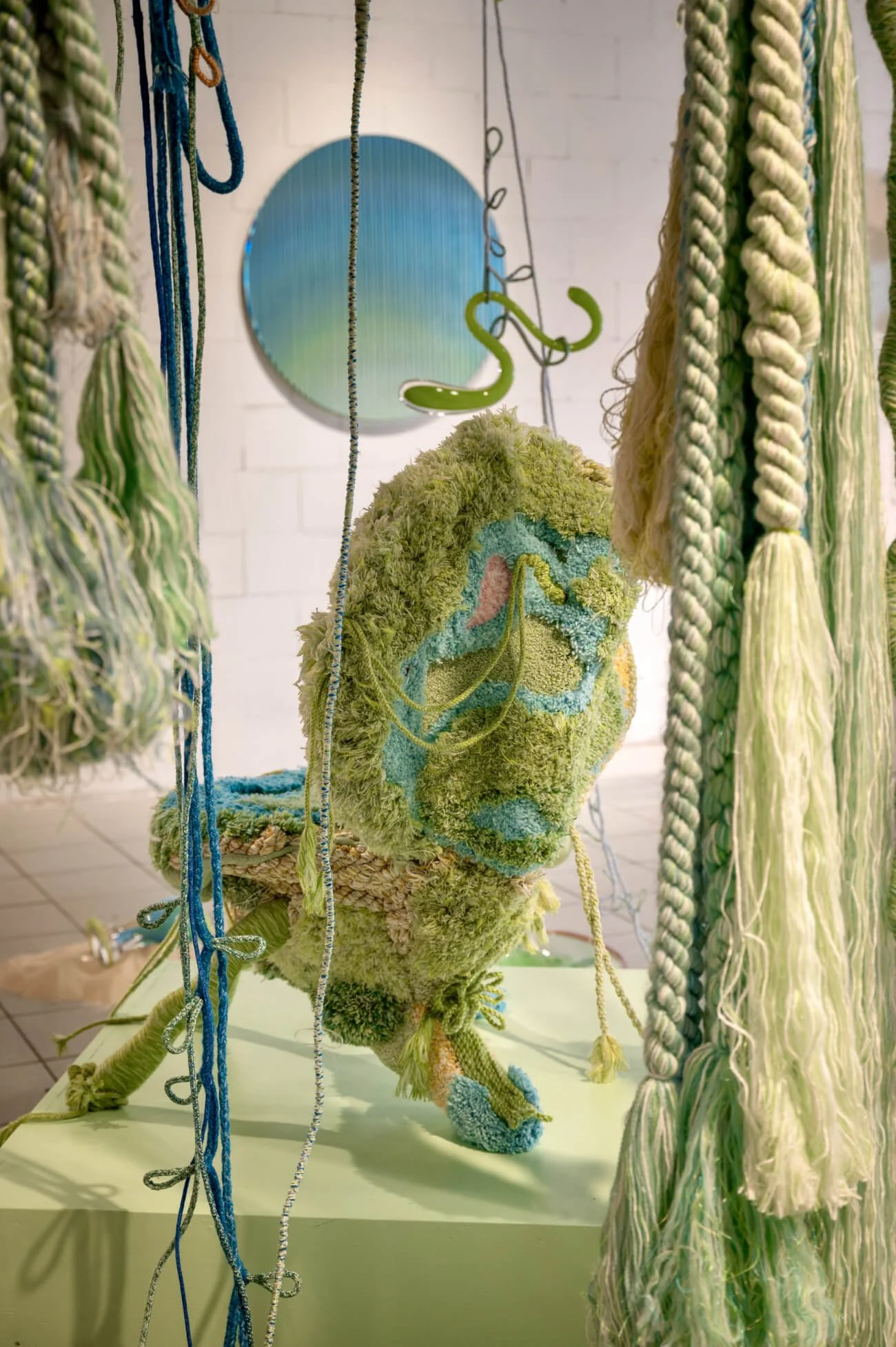 contemporarytextileinstallationsandrakejaplanken.jpg