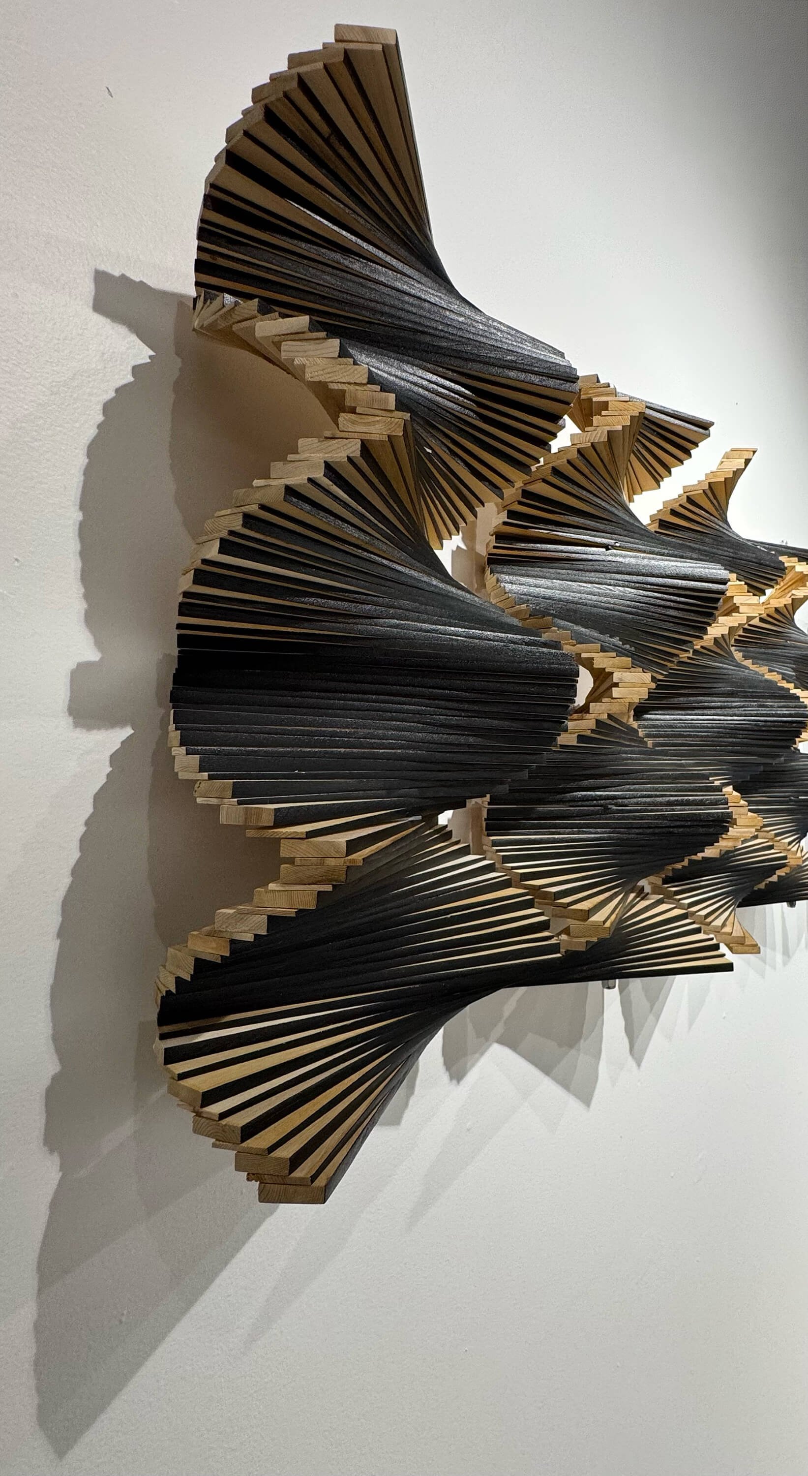 DUNHAM_No._4.378.9_S_BLACK_detail_image_.jpg