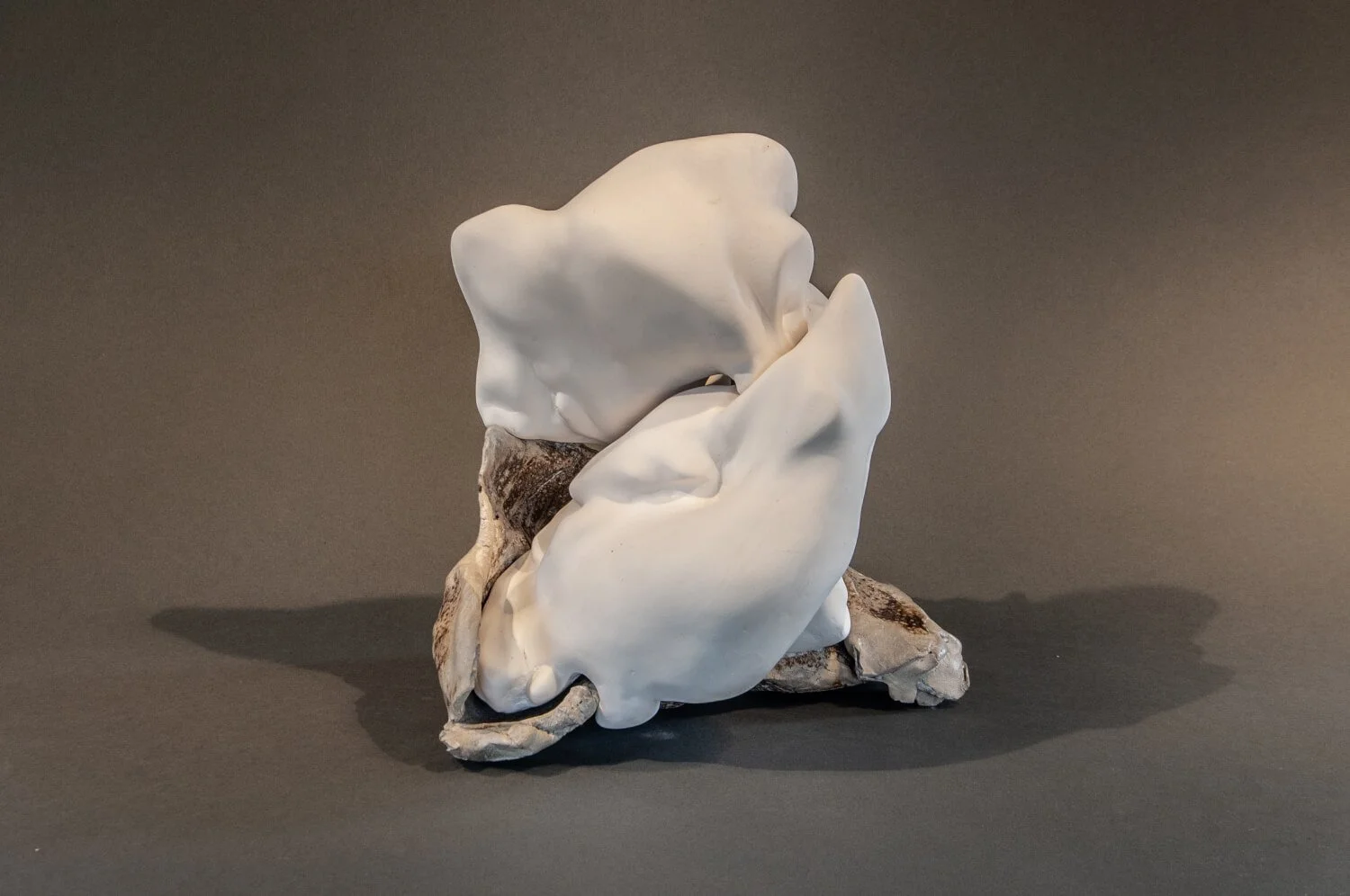 1_Soft_Form_XXXI_W27xL30xH32cm_stoneware-raku_2025.jpg