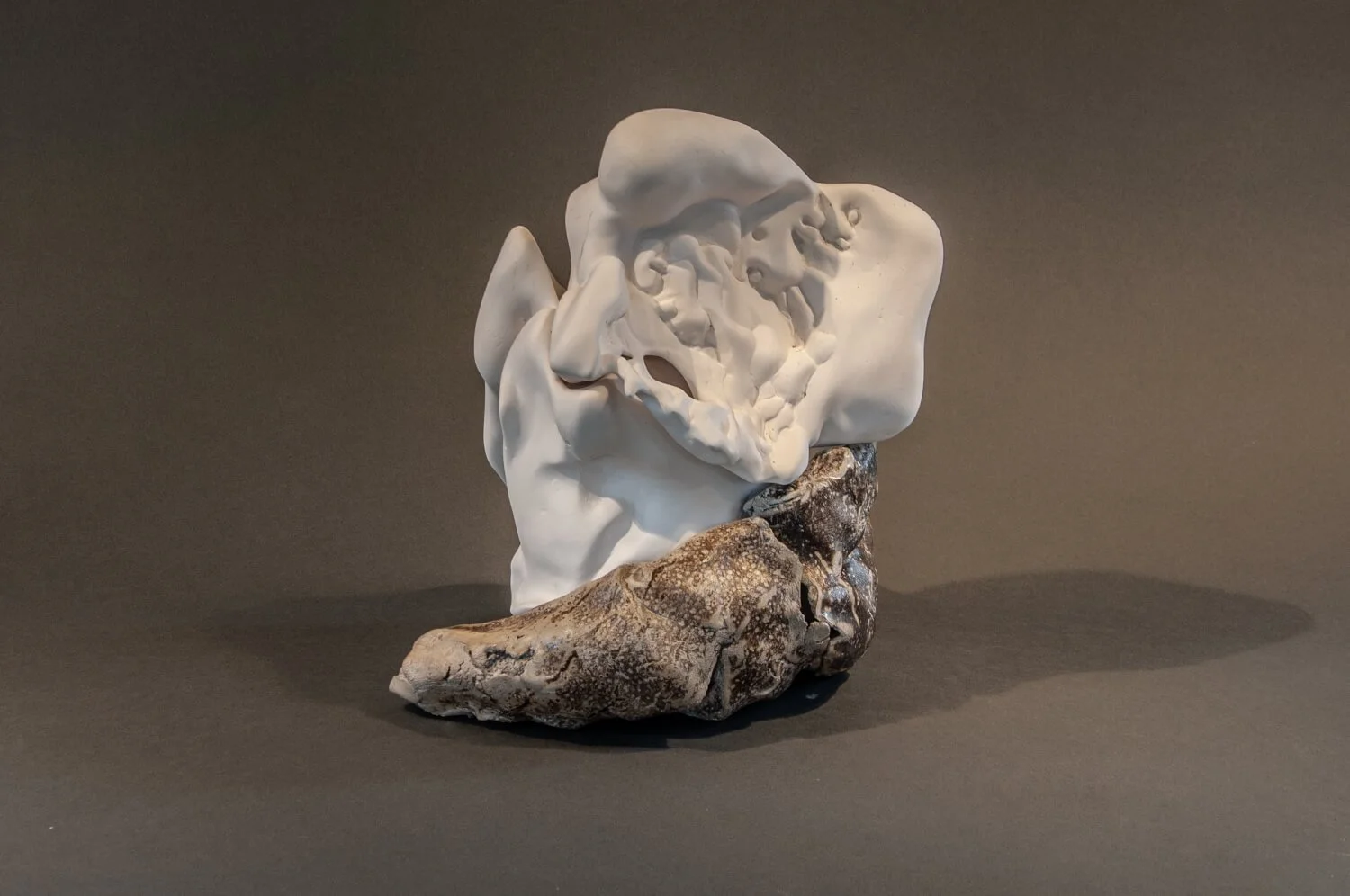 1_Soft_Form_XXXI_W27xL30xH32cm_stoneware-raku1_2025.jpg