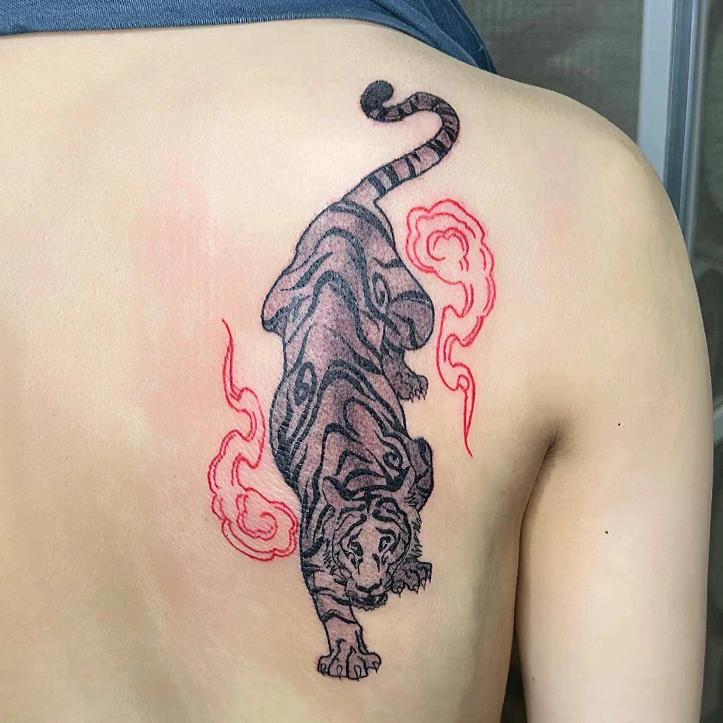 🐯☁️❣️ by @saintshivs 

Shivs is known for their black and grey work, but doesn&rsquo;t shy away from color! They usually focus on cybersigilism, neotraditional, text, and fine line. 

Use the link in our bio or reach out to Shiv&rsquo;s directly to 