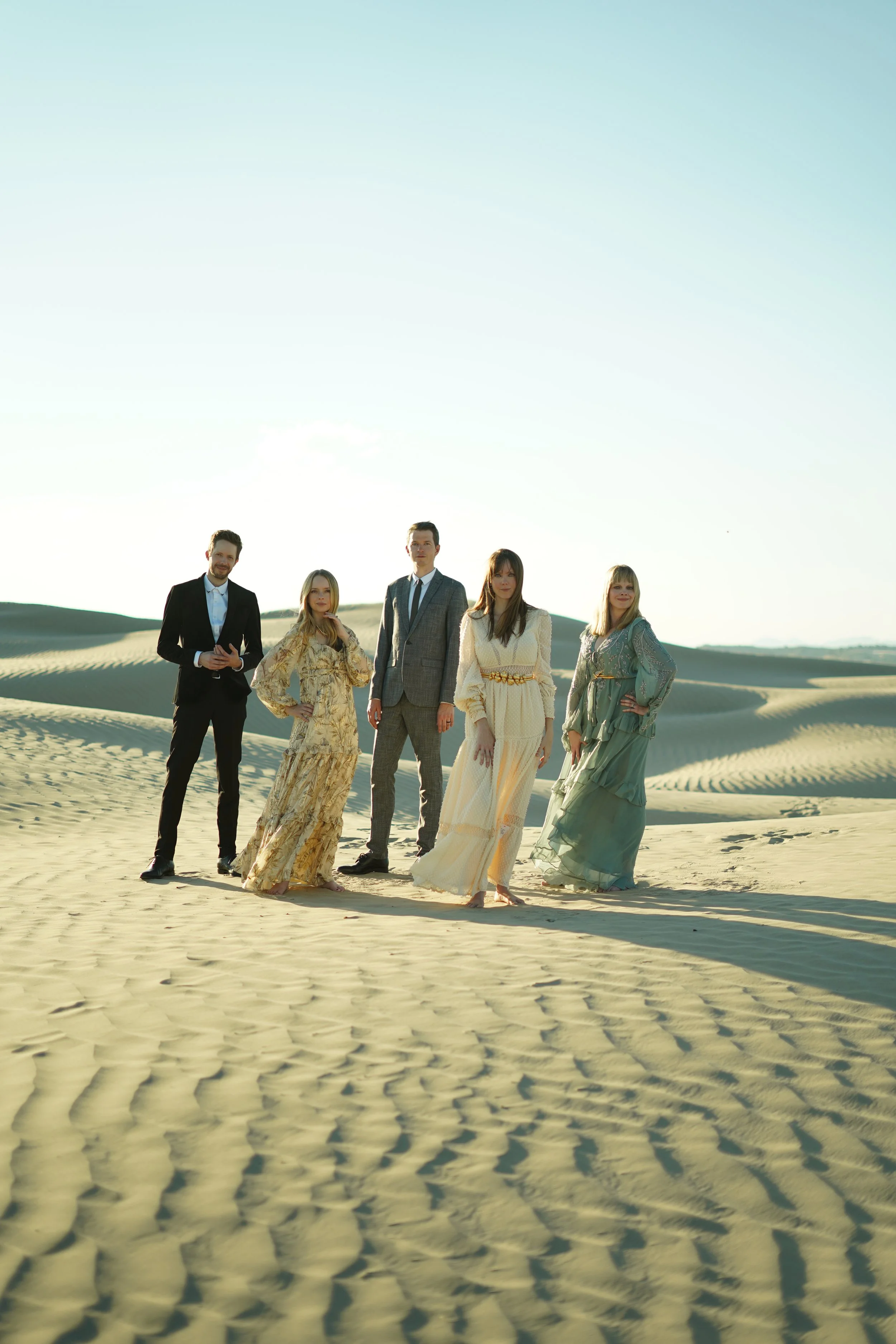 The 5 Browns, classical sibling piano ensemble