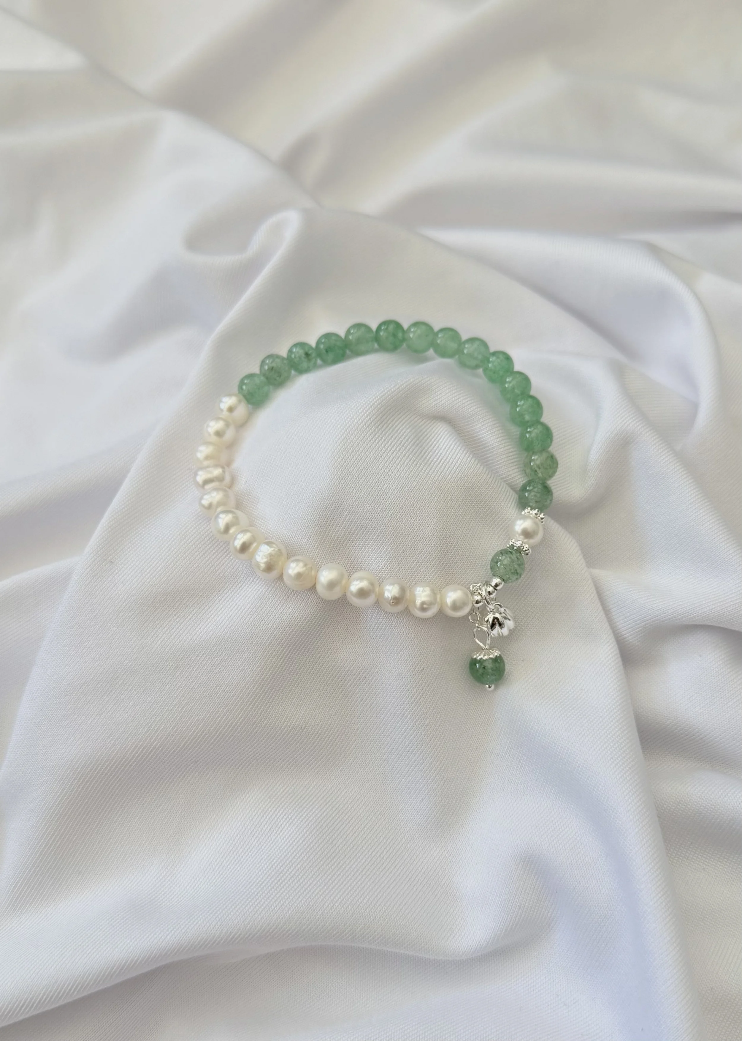Lotus Grace Mini Pearl Bracelet
