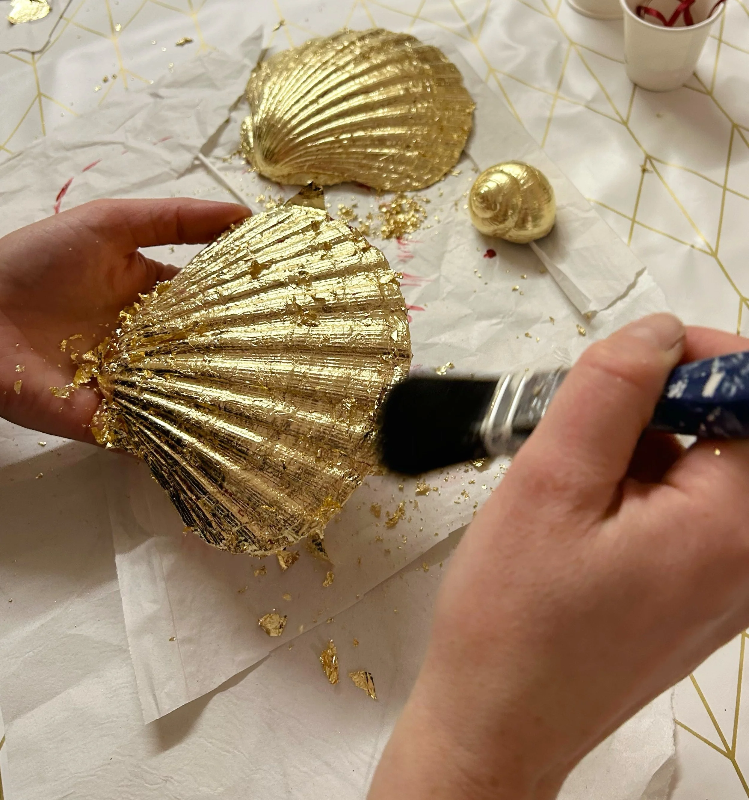 Gilding a scallop.jpg