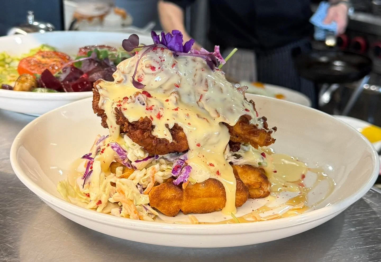 Fried chicken and waffles with slaw, what a combination! Delicious mixture of sweet and savory, what more do you need?
#restaurant #hobsonville #newzealand #waffles #cafe #brunch #breakfast #bostoncafenz #nzcafe #Westgate #aucklandcafe