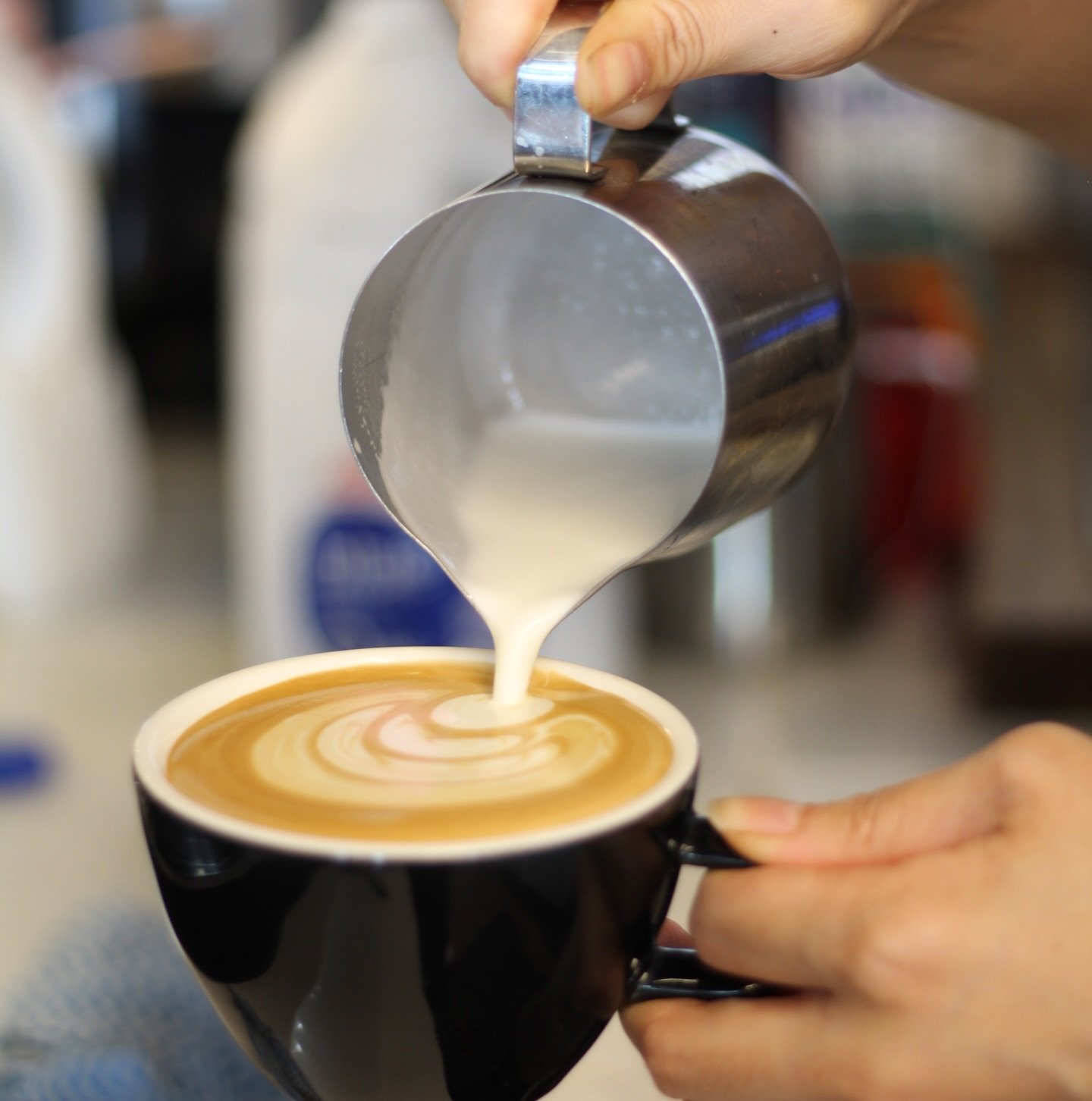 Coffee done right, with a little art on top! If you&rsquo;ve been to the cafe, what&rsquo;s your favourite art that&rsquo;s been on your coffee?

#bostoncafenz #nzcafe #aucklandcafe #coffee #westgate