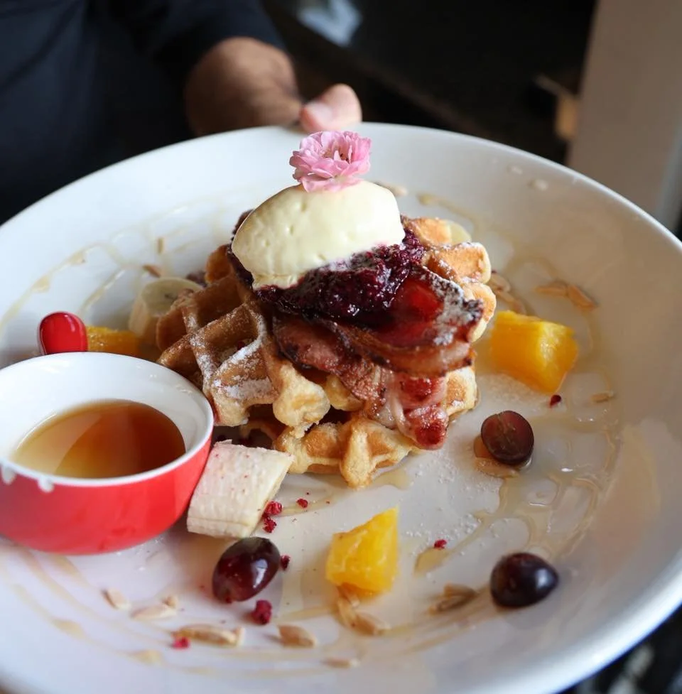 We love a classic waffle moment, do you love a savoury or sweet breakfast?

#newzealand #waffles #bostoncafenz #nzcafe #aucklandcafe