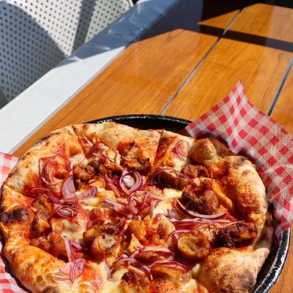 Pizza is delicious, no matter the weather or the time!  What pizza of ours is your fave?

#cafe #brunch #bostoncafenz #nzcafe #pizza