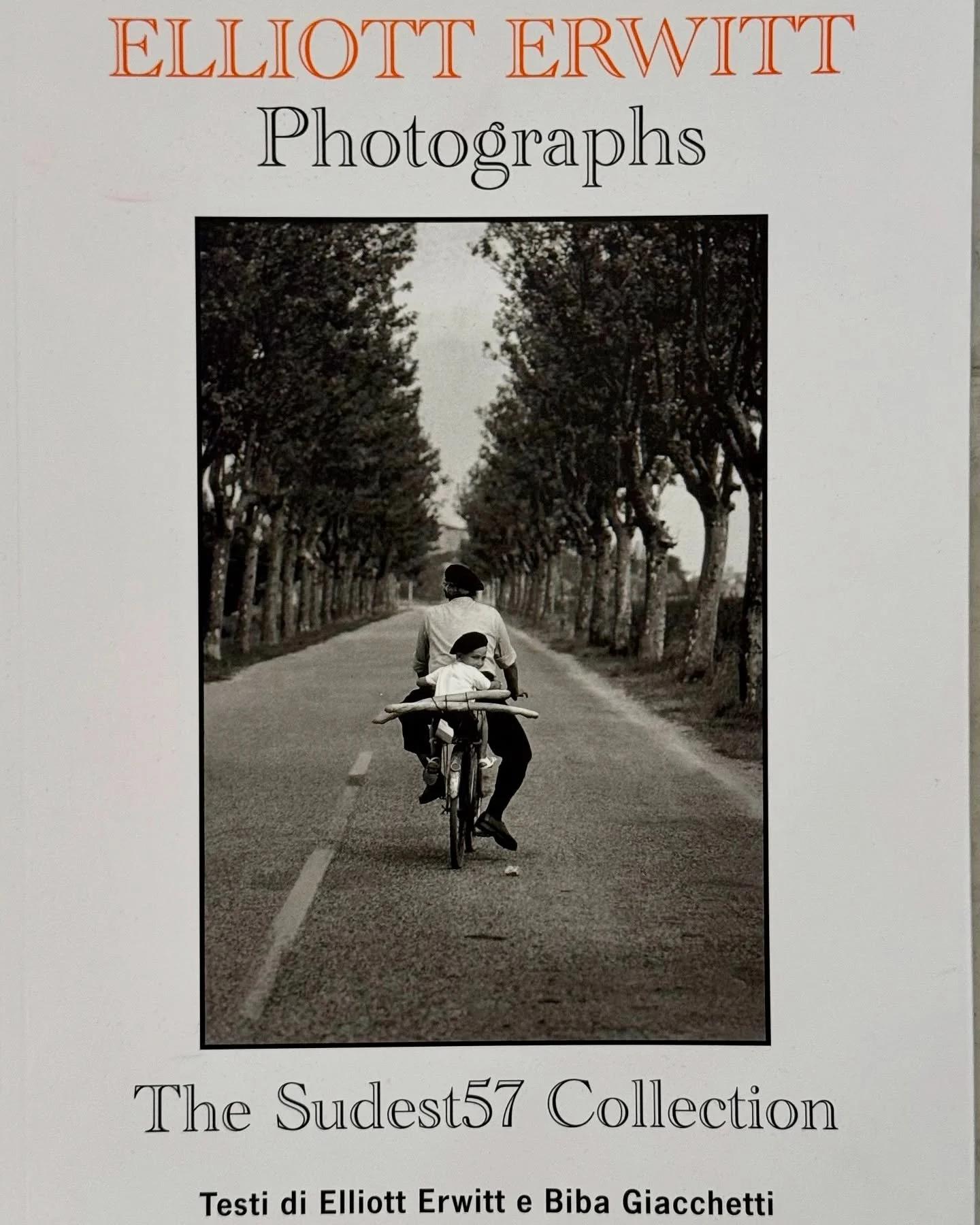 I miei libri fotografici, oggi: autore ELLIOT ERWITT titolo THE SUDEST57 COLLECTION #mybooks #myphotobook