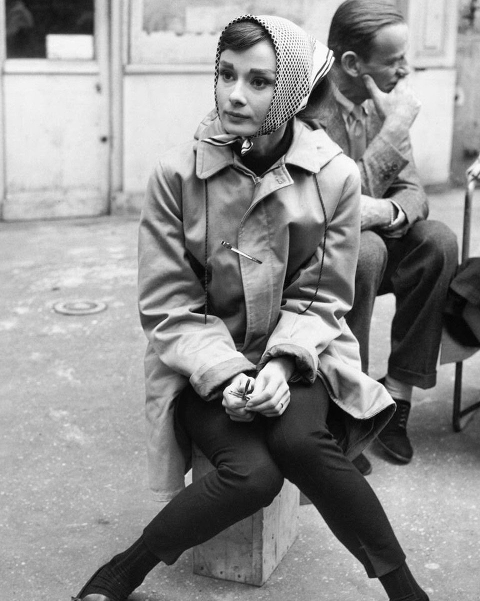 A woman known for her love of simple, elegant and perfectly tailored fashion. An enduring Ollieta muse #audreyhepburn