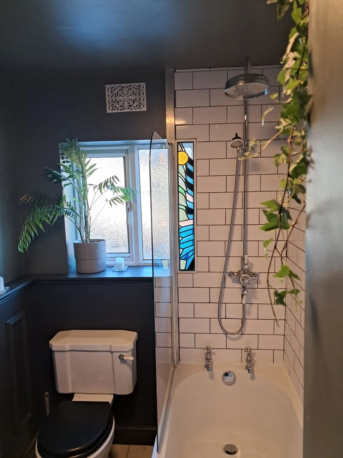 The Magpie's Wing, fitted. 2024.