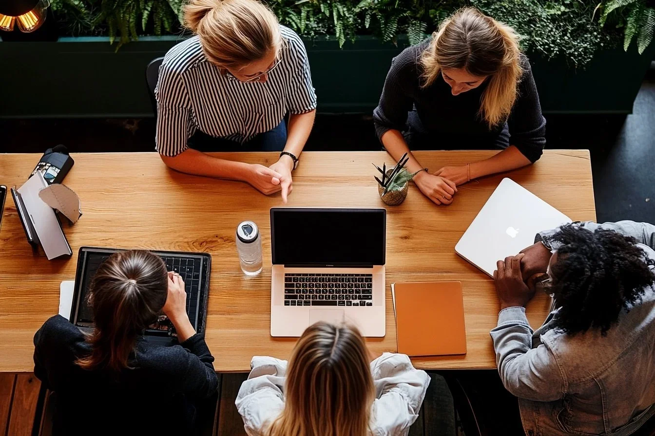 How do you know it’s time for senior People and Culture support?