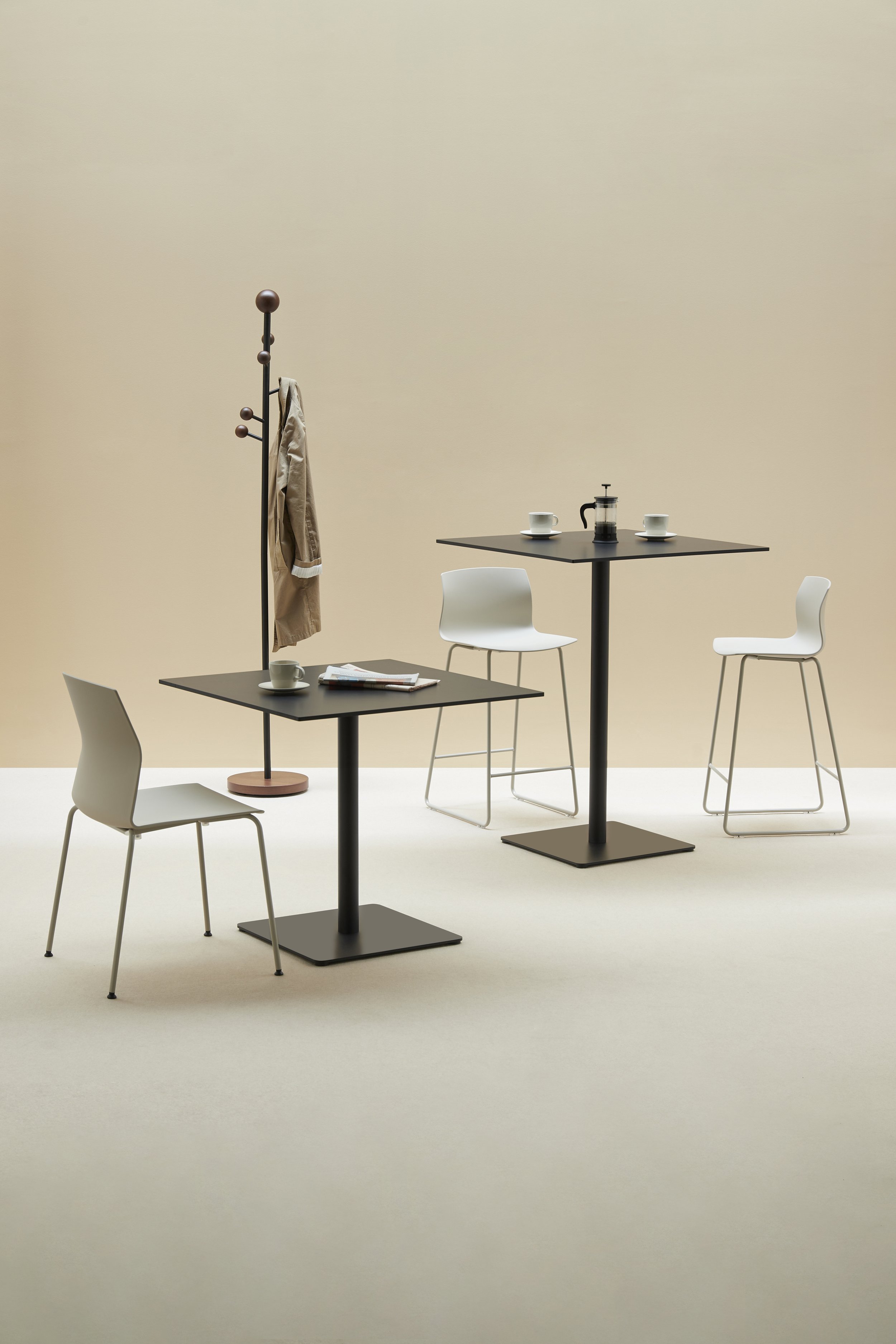 Aski Square Table
