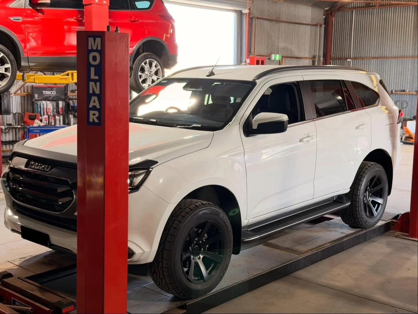 Isuzu MU-X in for it&rsquo;s scheduled servicing &amp; catch-can clean 🧼