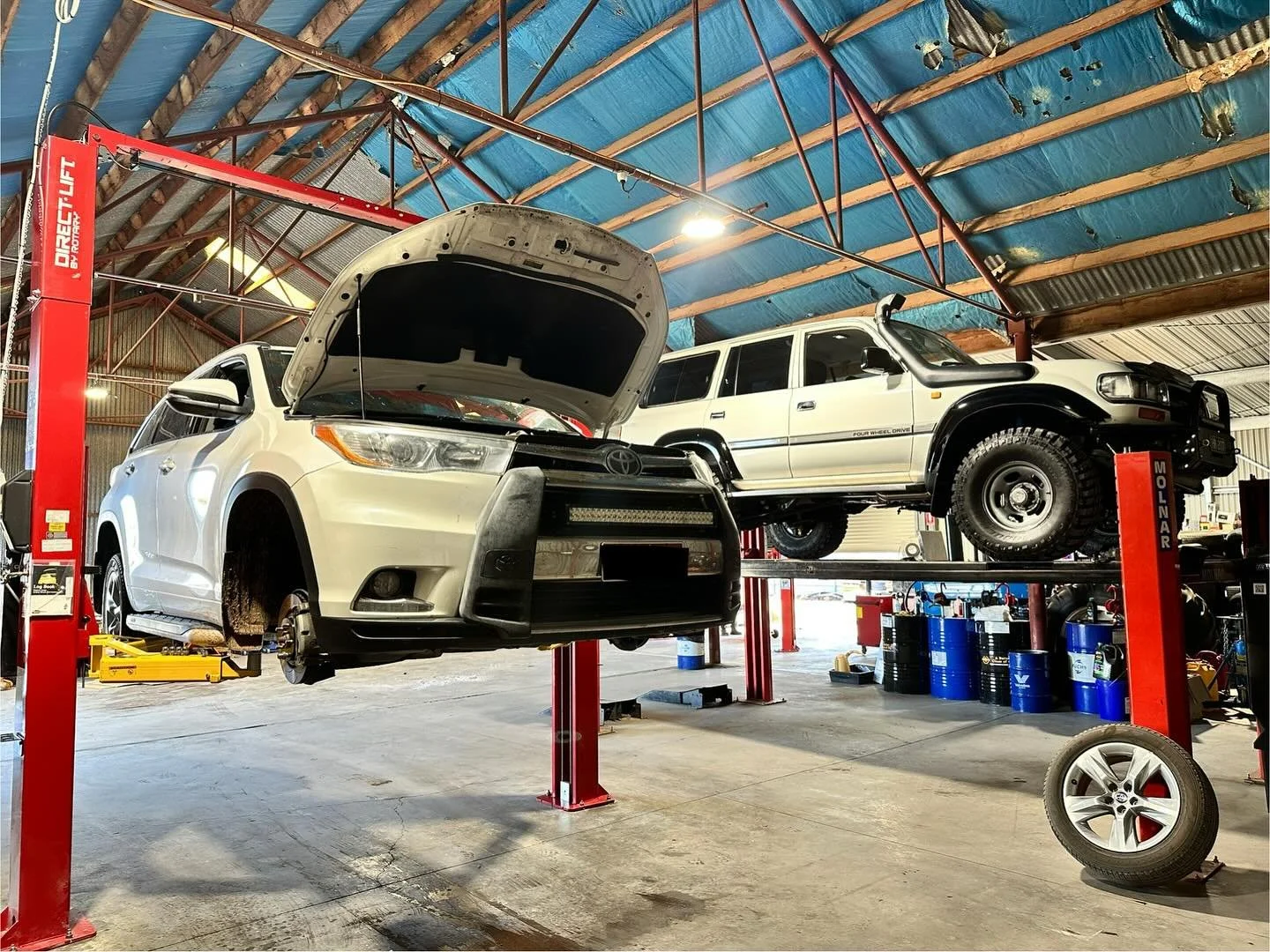 Toyota Kluger in for a front brake upgrade &amp; highbeam LED conversion. Front slotted rotors paired with Brembo ceramic pads &amp; stedi LEDs.