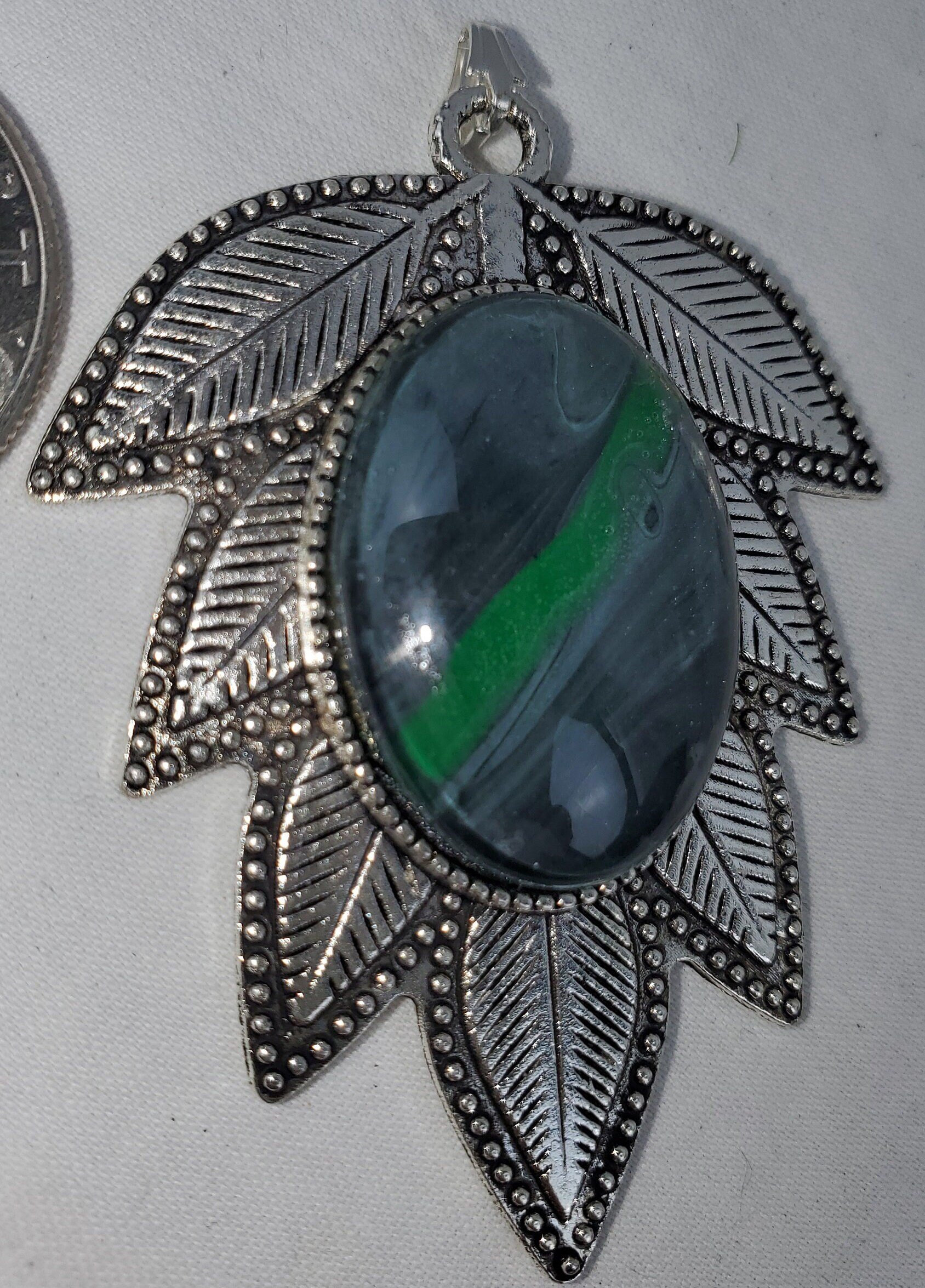 https://i.etsystatic.com/33064762/r/il/79a71f/5786970177/il_fullxfull.5786970177_9elq.jpg