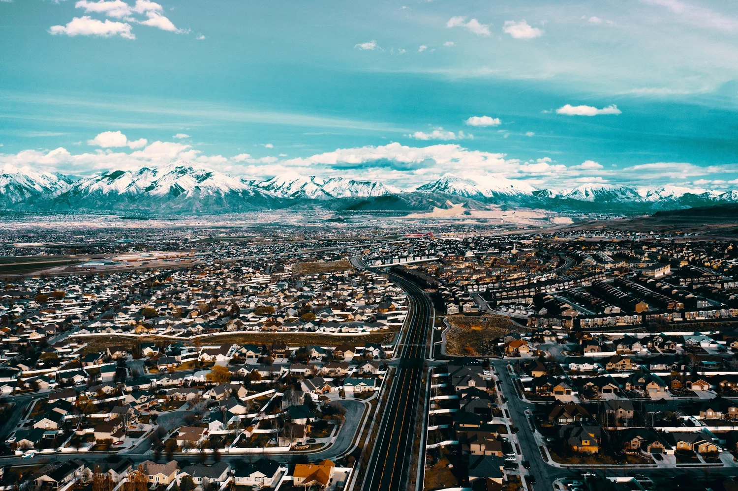 Utah neighborhoods and mountains