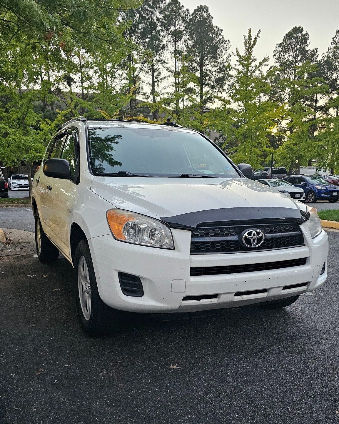 Full Detail Transformation ✨🚗

We just gave this Toyota RAV4 the ultimate refresh with a complete interior &amp; exterior detail, all done right at the client&rsquo;s apartment complex in Northern Virginia! 🏢💦

That&rsquo;s the beauty of our fully