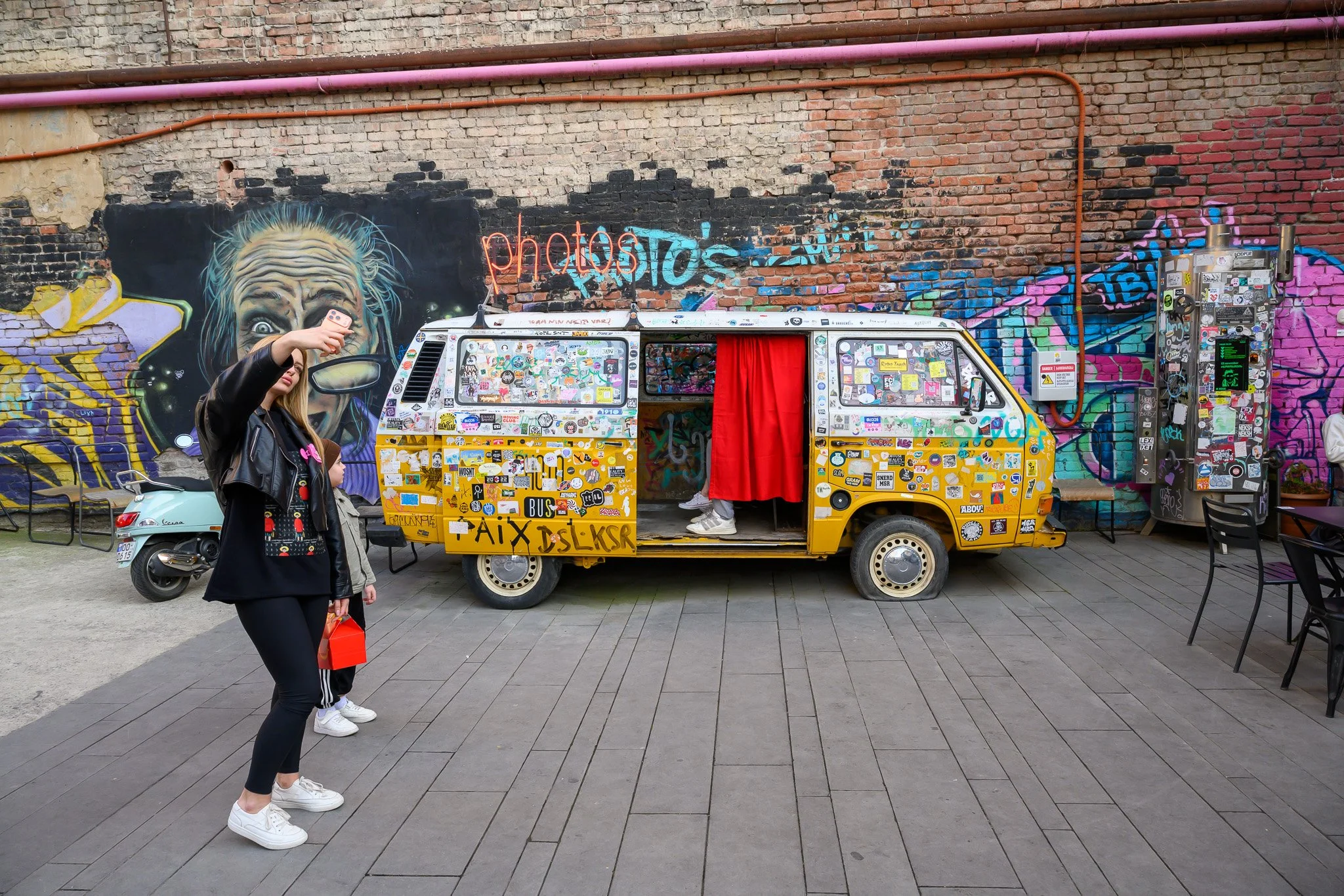 Tbilisi-Fabrika-photobooth-van.jpg