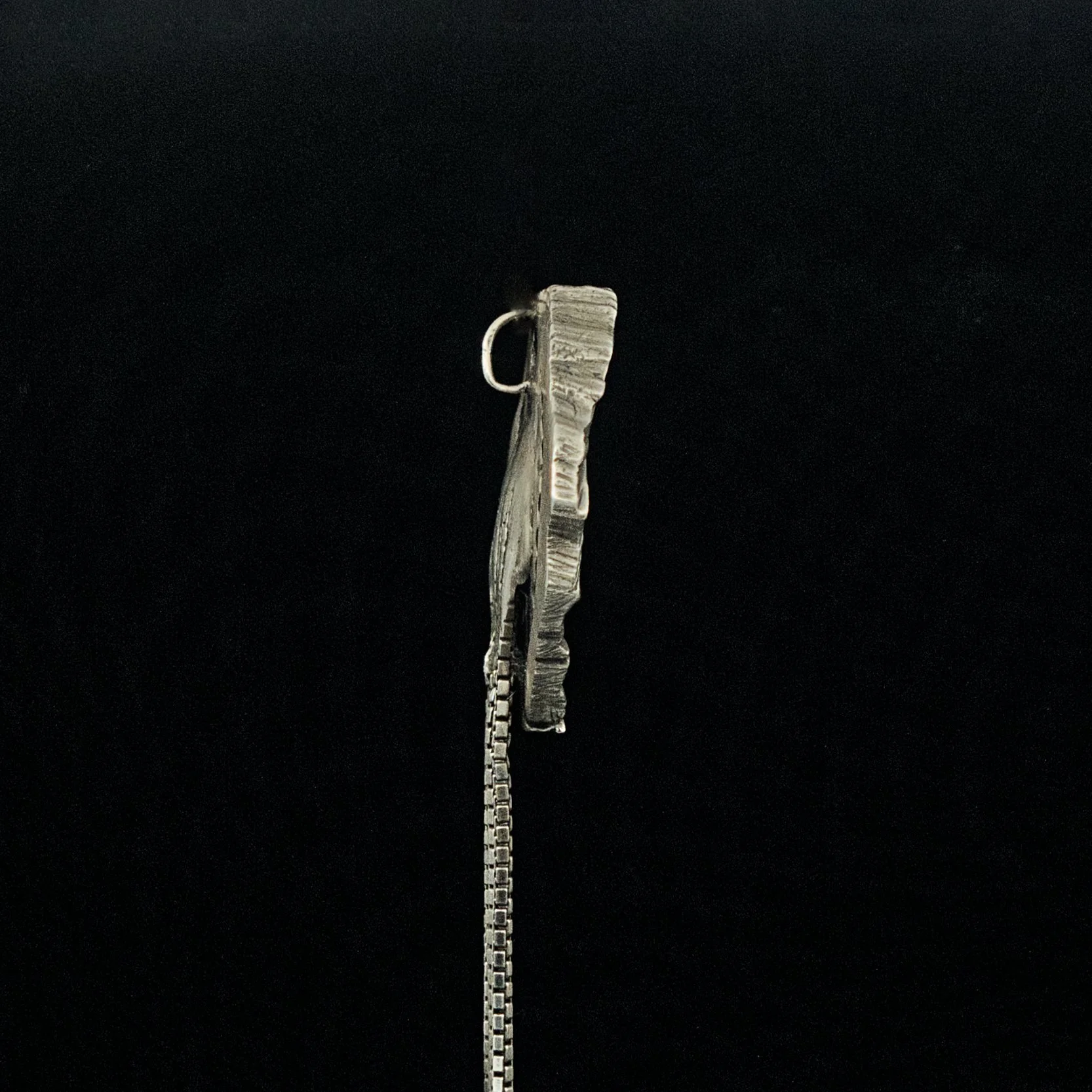 BOLO SIDE CLOSE.jpg
