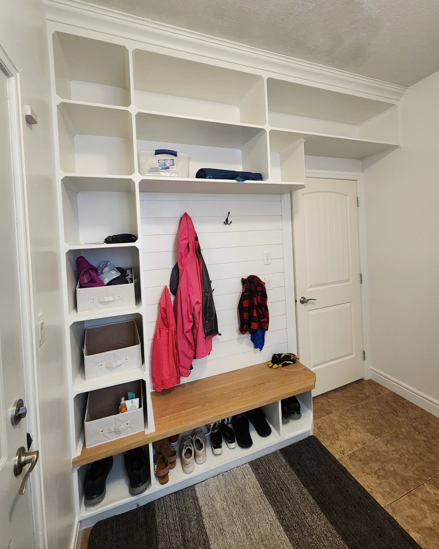 Finished photos of this bootroom transformation. 
Took out the closet and made the space alot more accessible and with plenty of storage space! 
&bull;
&bull;
&bull;
&bull;
&bull;
#carpentry #Carpenter #finishing #tile #laundryroom #demo #woodworking