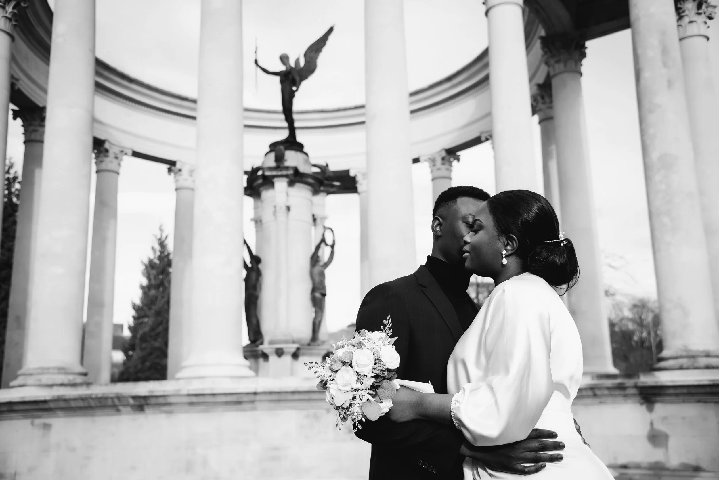 Cardiff Registry Office Wedding Photographer | Jessica + Donald
