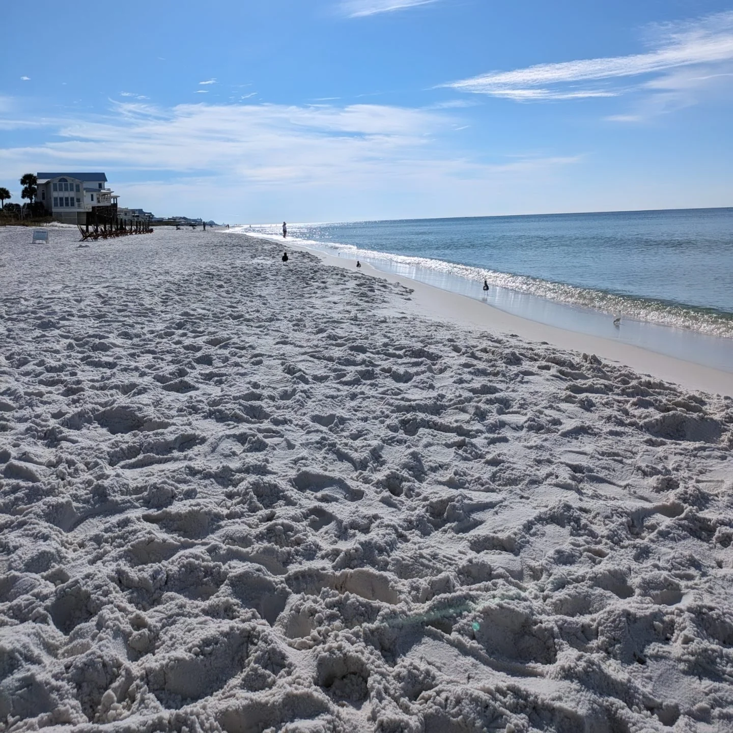 October is the perfect time to experience the charm of 30A. With cooler breezes, golden sunsets, and fewer crowds, you can truly savor the beauty of this hidden gem. Stroll along quiet beaches, explore local boutiques, and indulge in fresh seafood&md