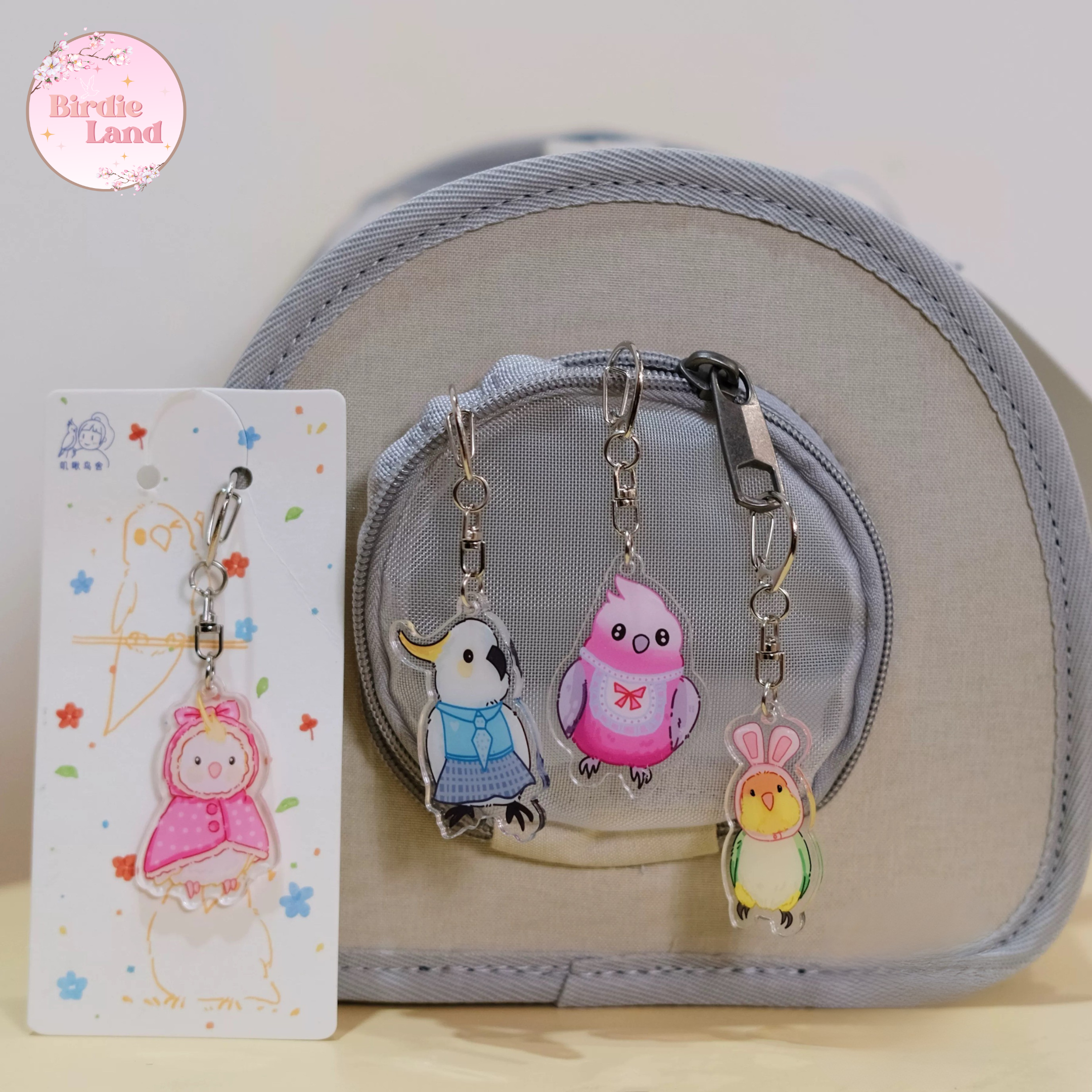 Parrot Pride Keychains ✨🦜

Show off your birb parent status with these incredibly charming parrot keychains! The cuteness factor is soaring: some of our feathered friends are even rocking tiny clothes and accessories! 
